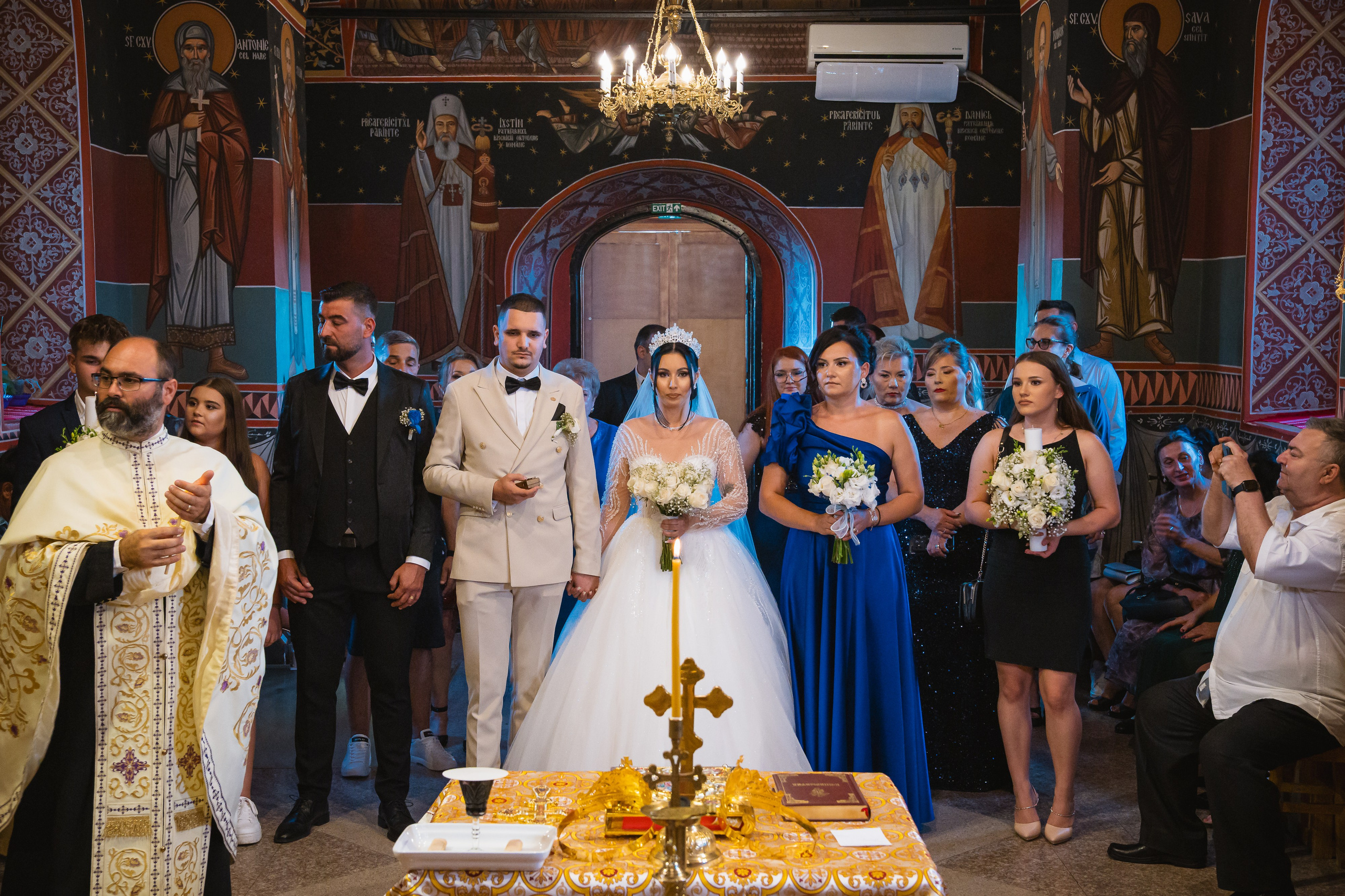 Bella & Adi. Foto Studio — Fotograf de evenimente, nunti, botezuri, portrete