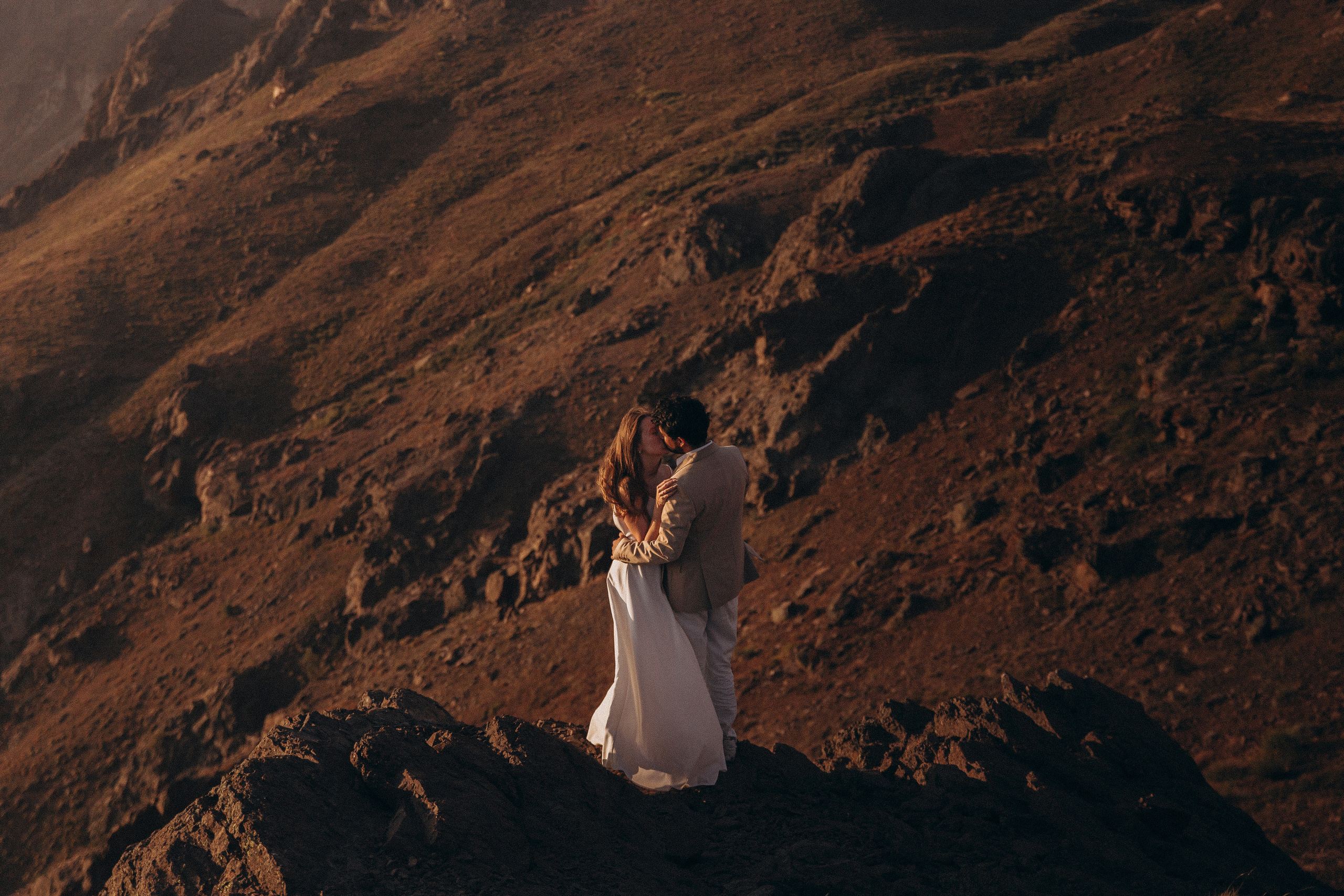 Elopement in the mountains. Fotógrafa familiar Santiago y Chile Anna Almazova