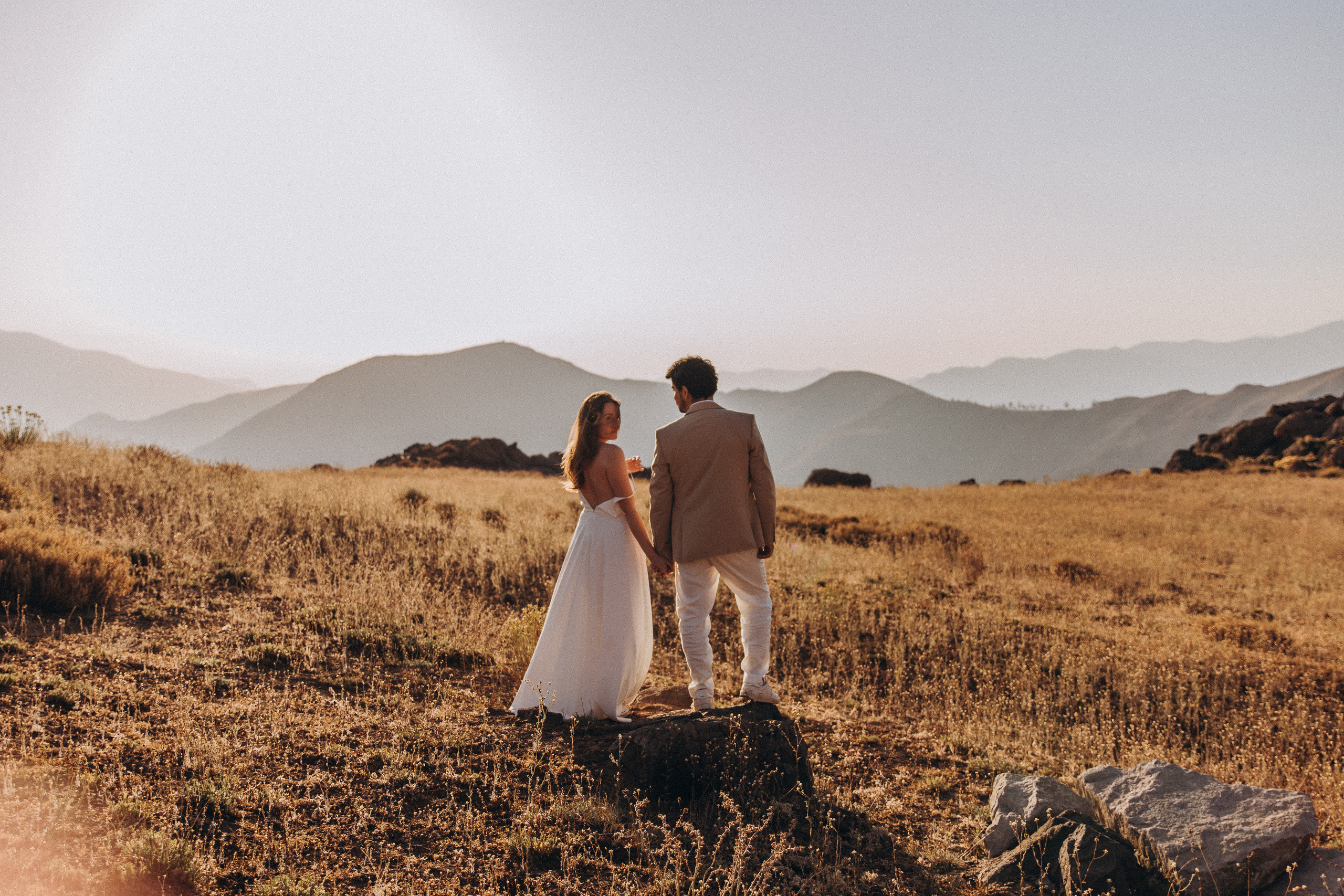 Elopement in the mountains. Fotógrafa familiar Santiago y Chile Anna Almazova