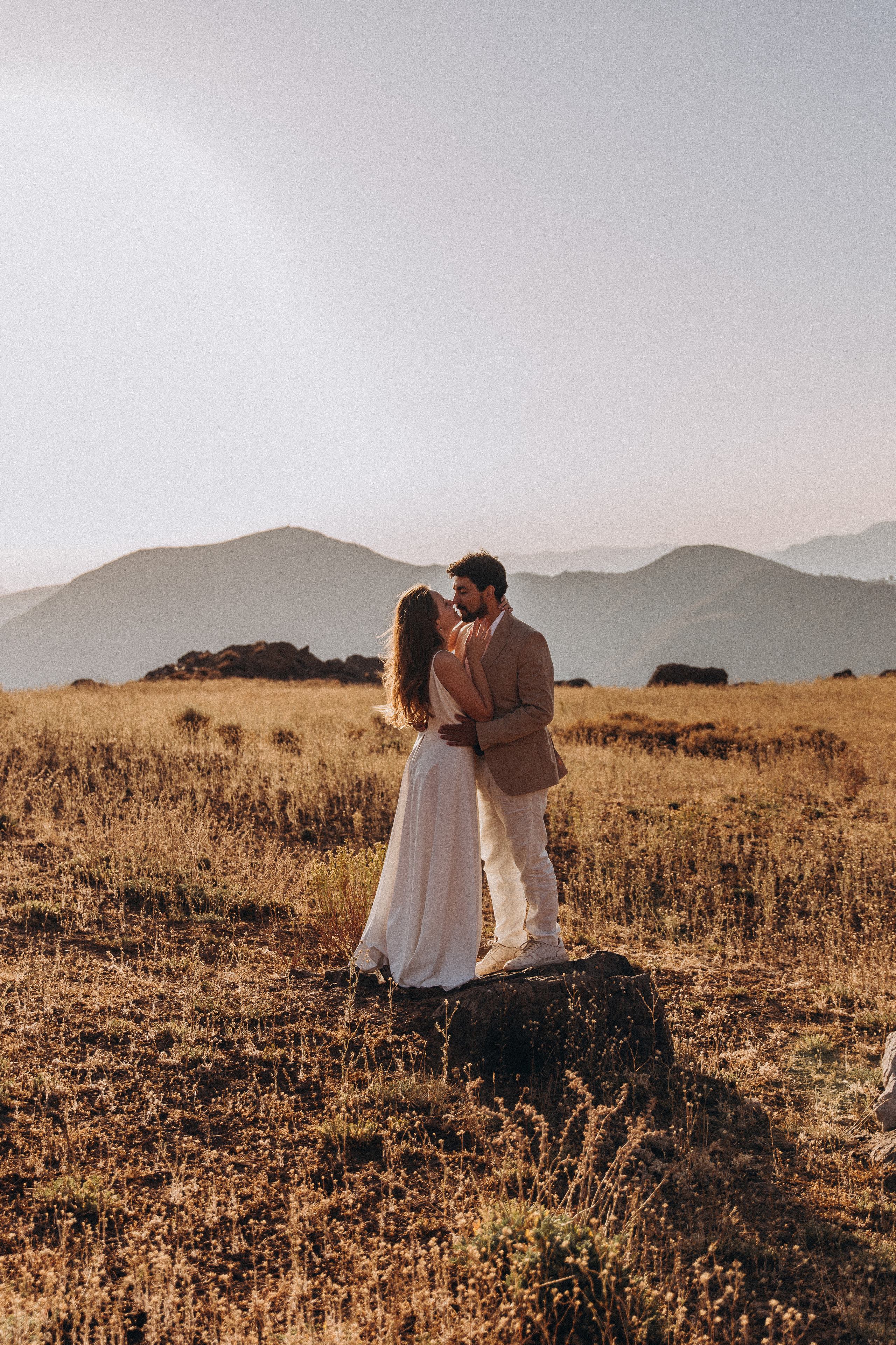 Elopement in the mountains. Fotógrafa familiar Santiago y Chile Anna Almazova