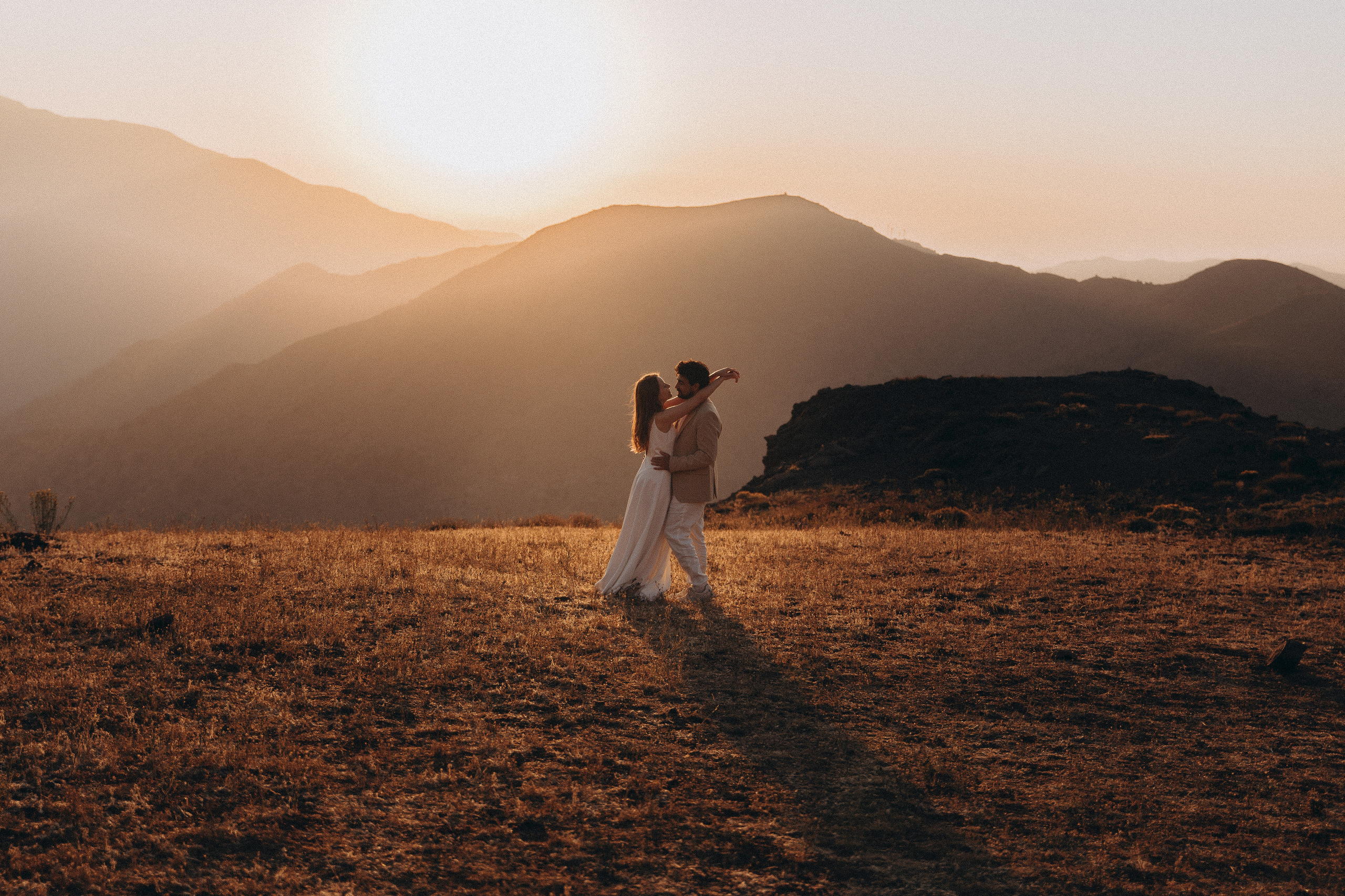 Elopement in the mountains. Fotógrafa familiar Santiago y Chile Anna Almazova
