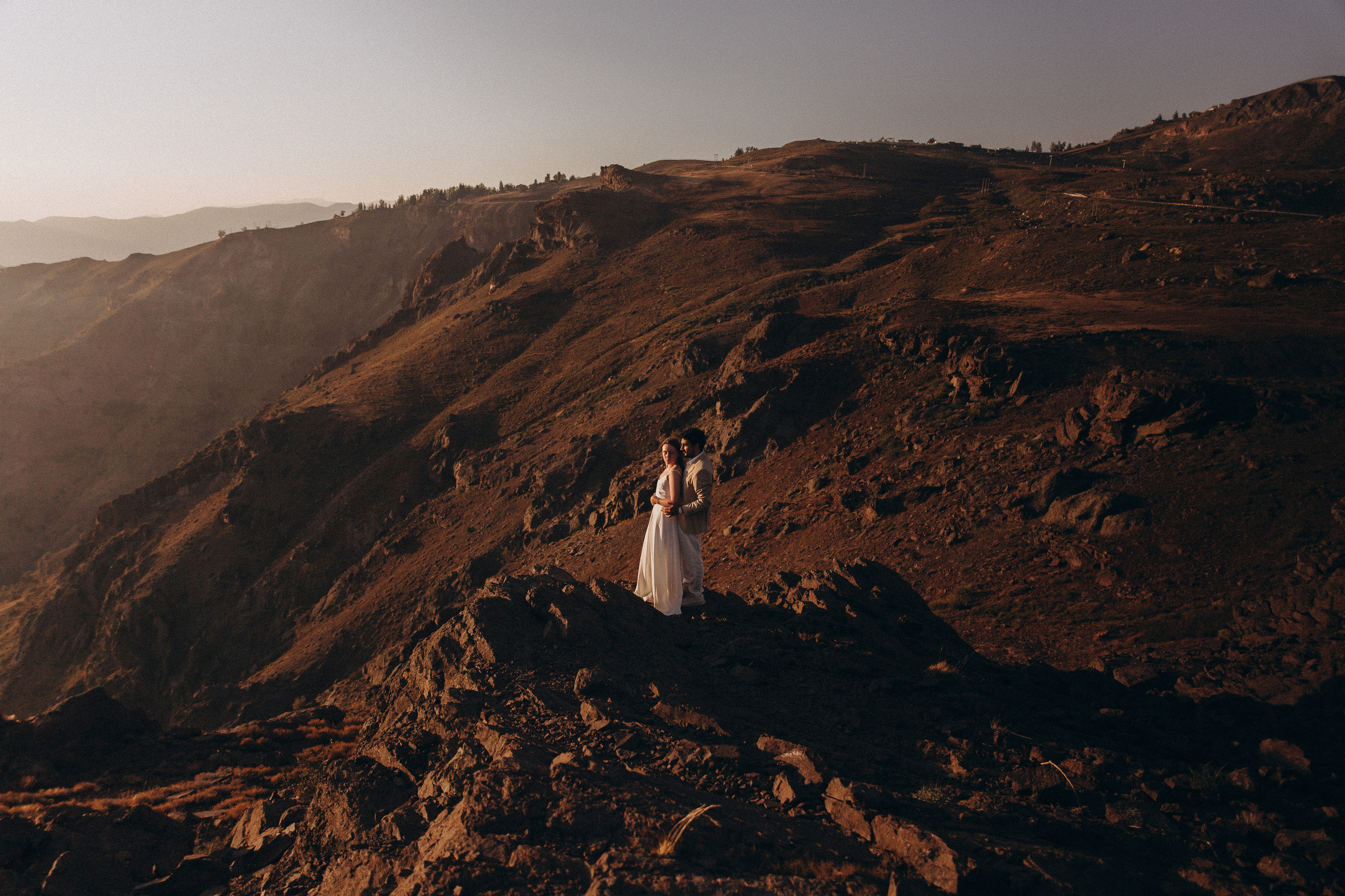 Elopement in the mountains. Fotógrafa familiar Santiago y Chile Anna Almazova