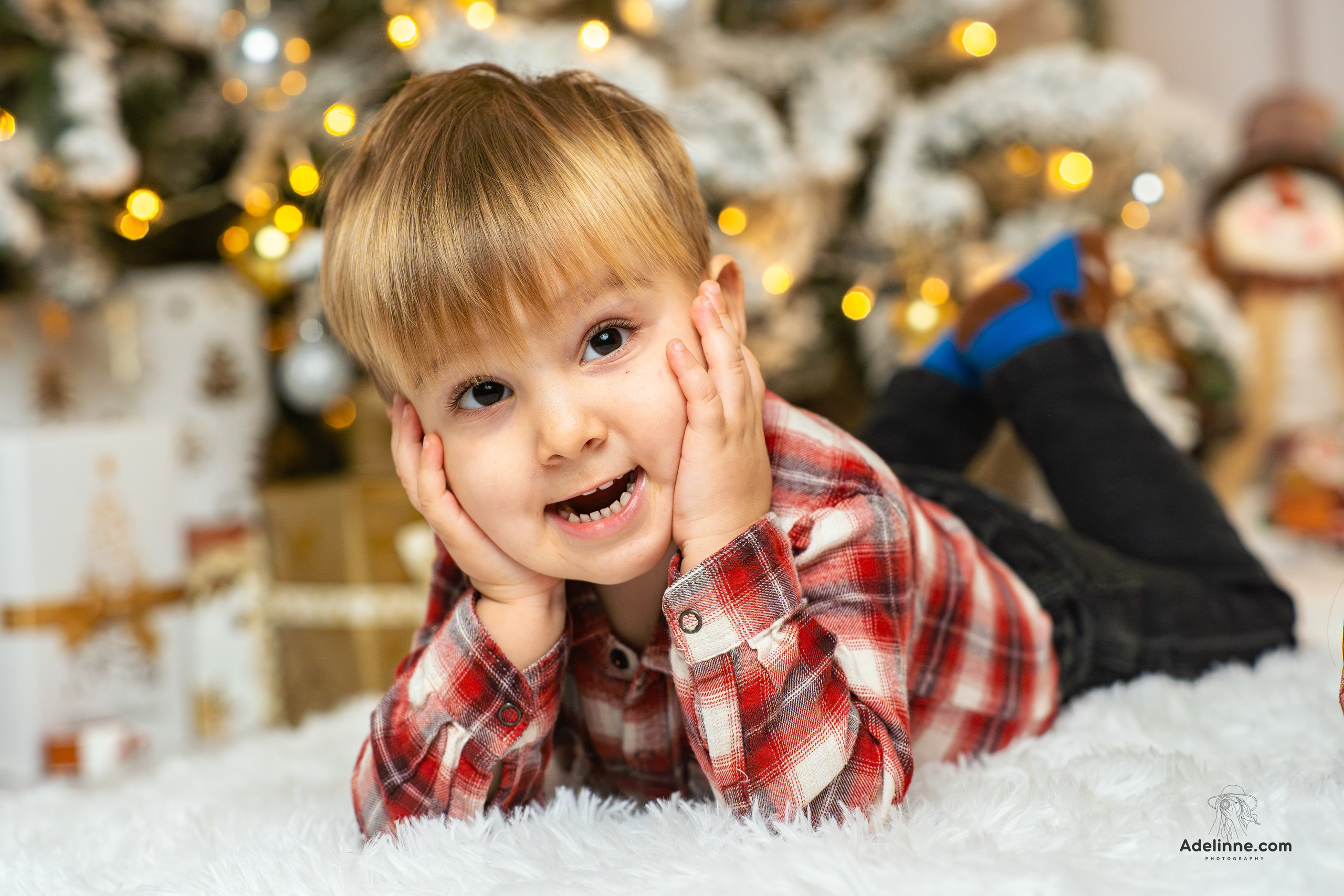 Sedinta foto de familie Craciun. Adelinne — fotograf profesionist în Constanța pentru familii, bebeluși și evenimente