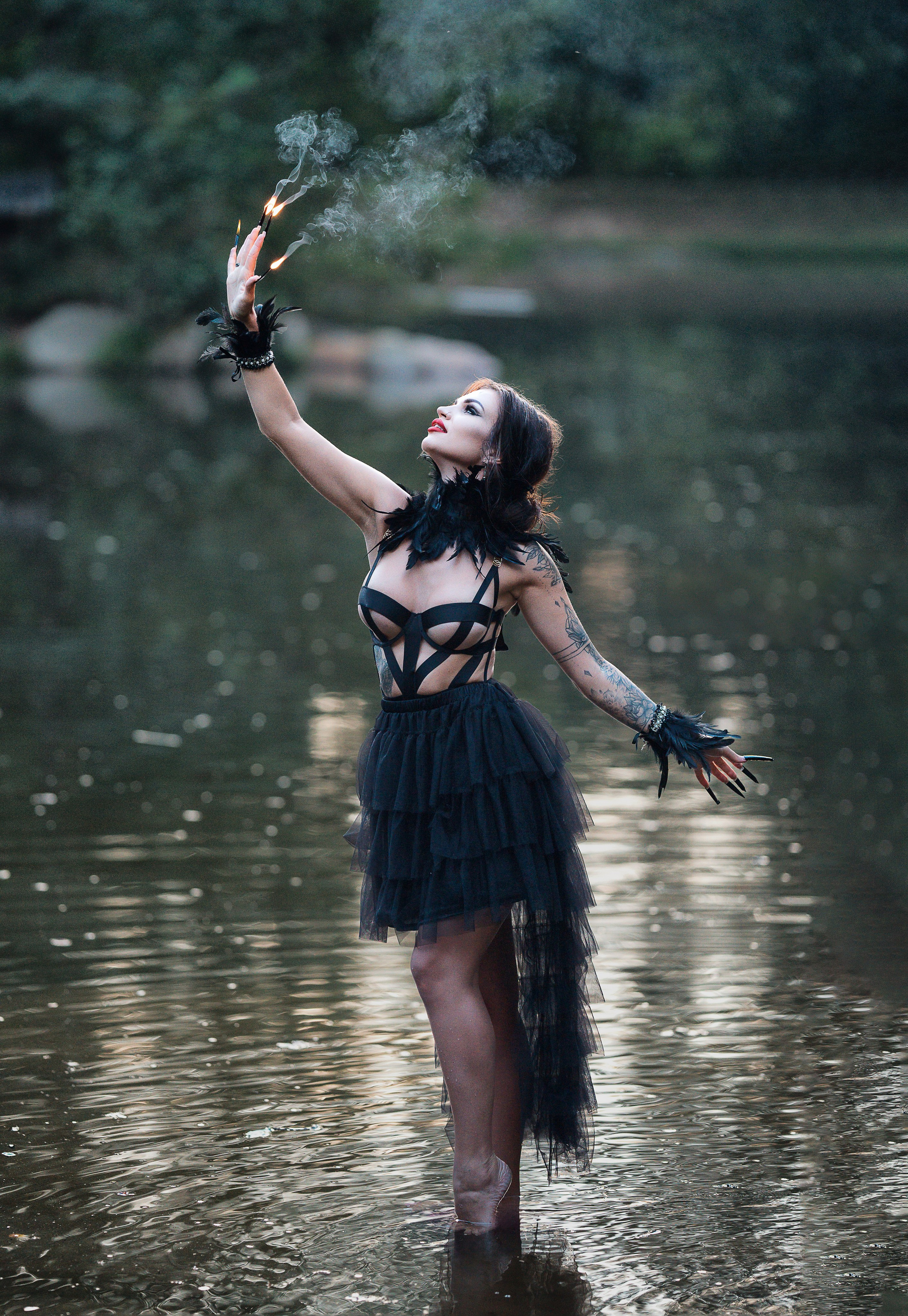 Witch at the lake. Familien, Lifestyle und Portrait Fotografin in Trier, Luxembourg