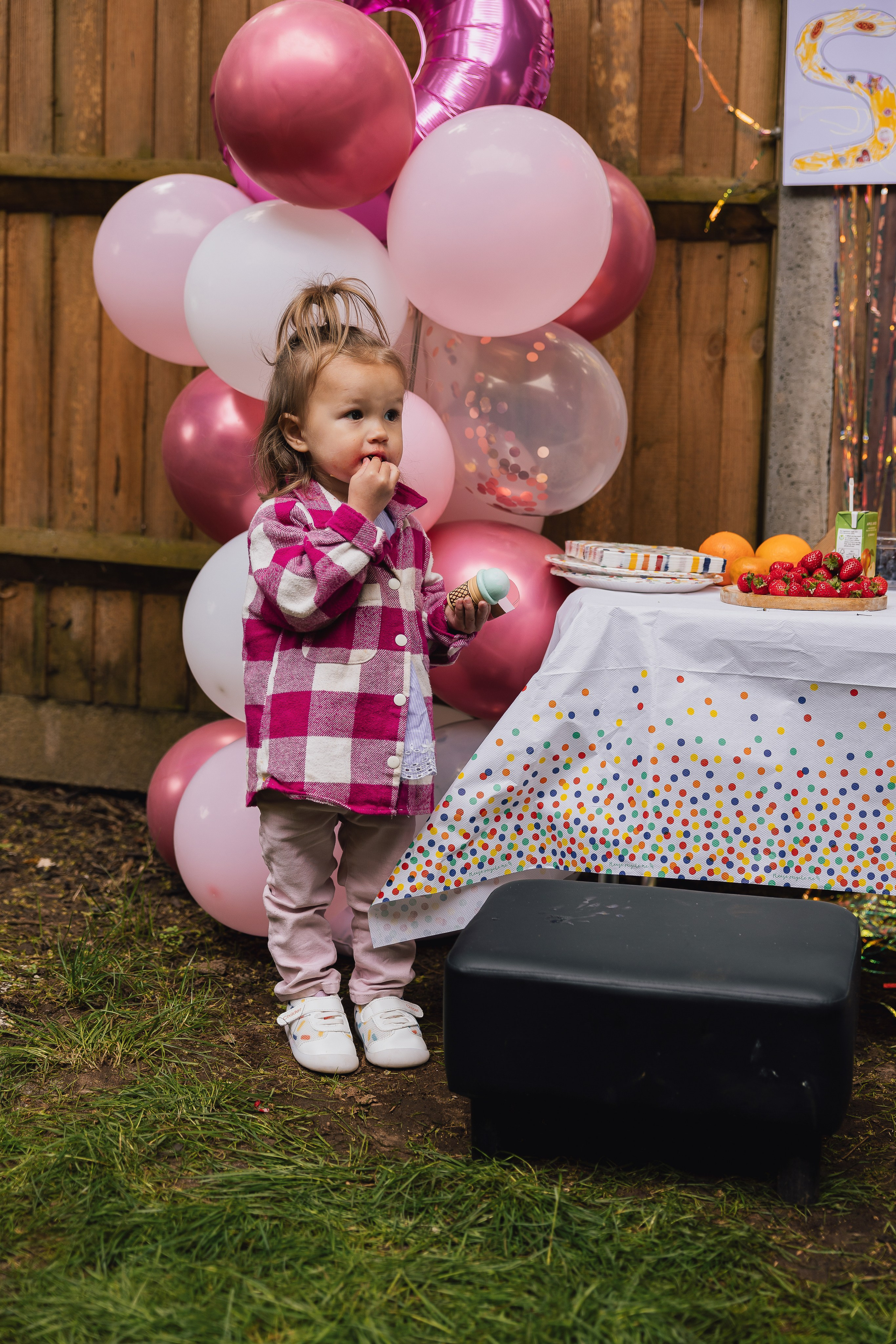 Families. PHOTOGRAPHER IN LONDON