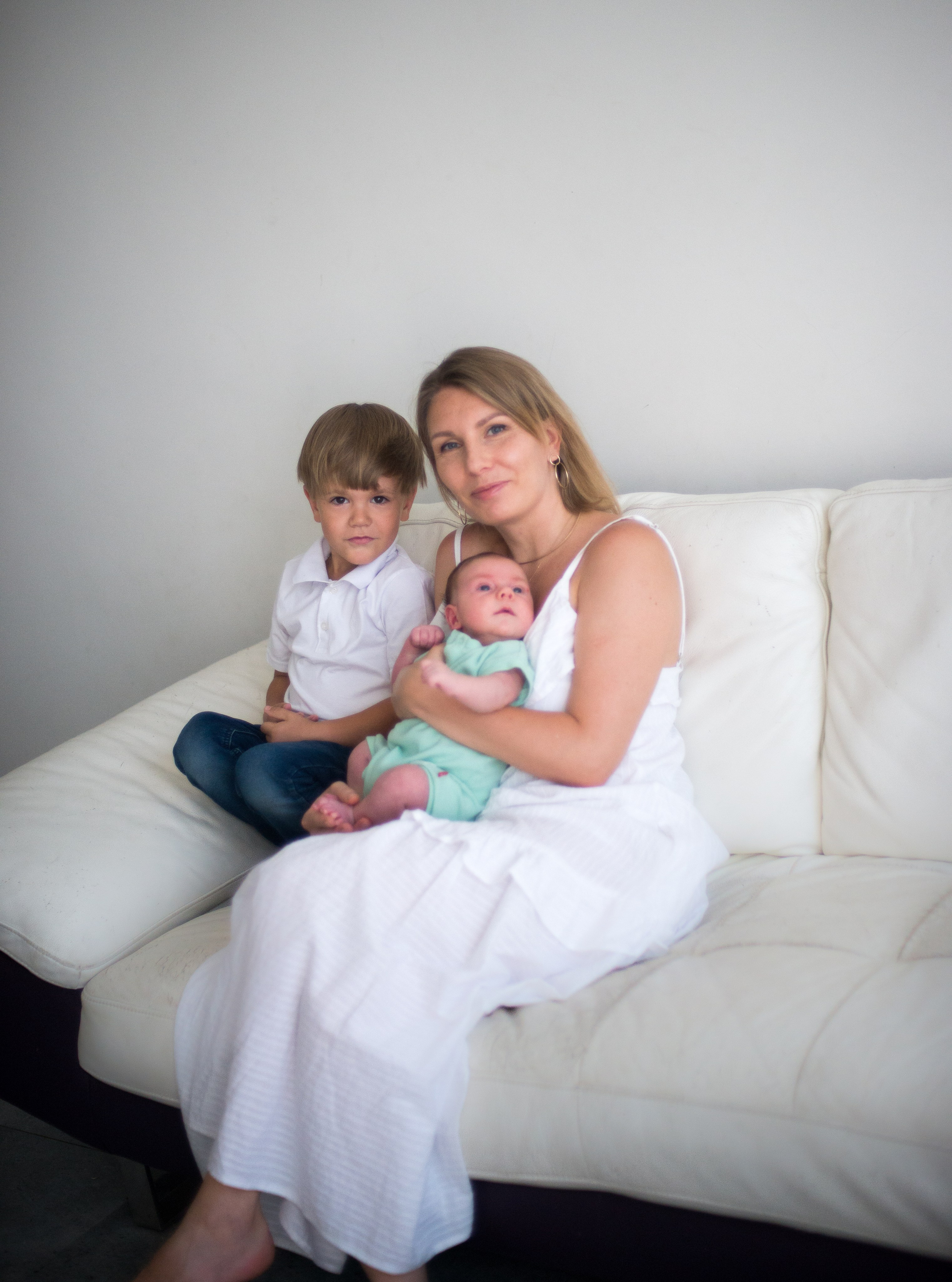 Катя, Андрей Мирон и Лео. Визуальный брендинг