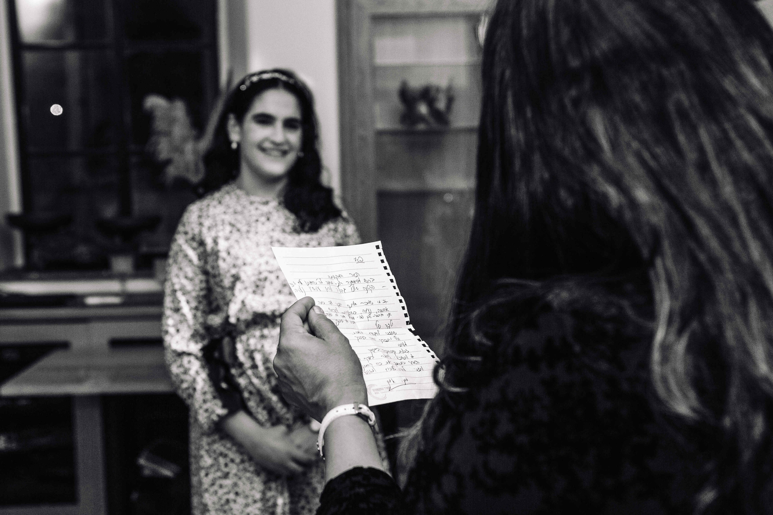 PARTY IN A RESTAURANT WITH THE WHOLE FAMILY. Https://shi-photo.com/