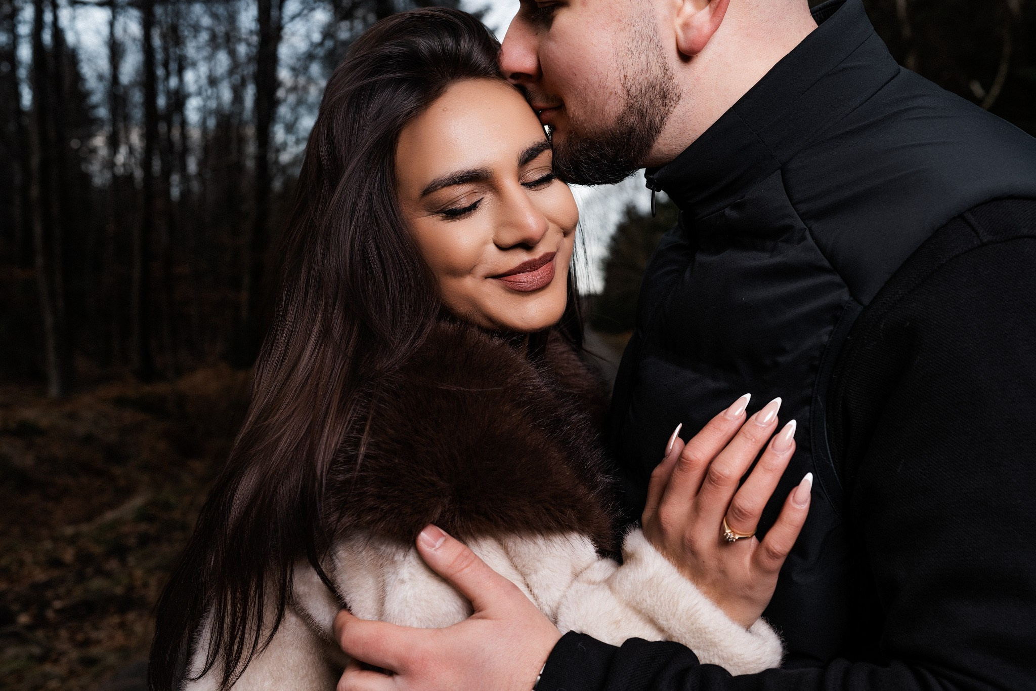 Fotografie romantică de cuplu realizată în Hautes Fagnes, Belgia