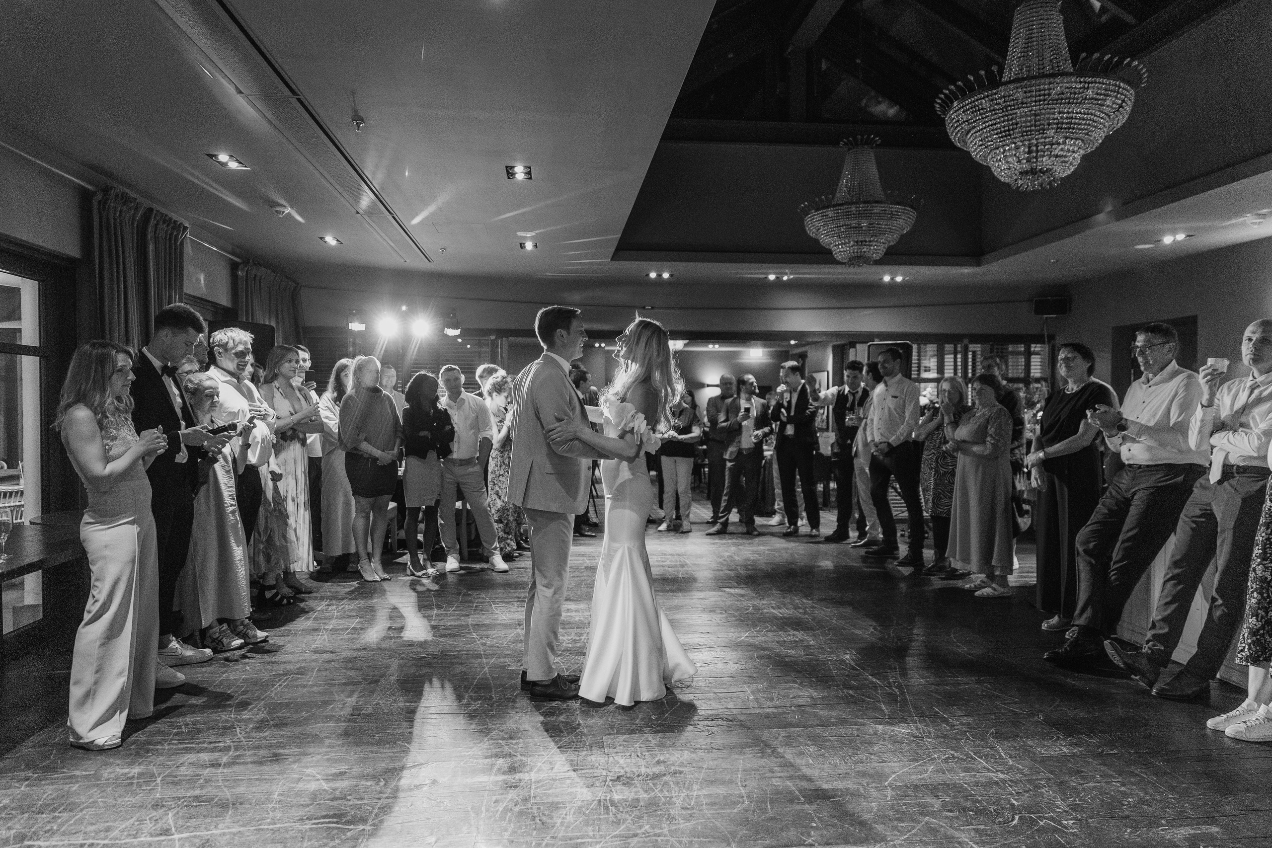 Svetlana and Yann. Hochzeitsgeschichten – Professionelle Hochzeitsfotografie & Videografie in Deutschland, Italien, Spanien und ganz Europa