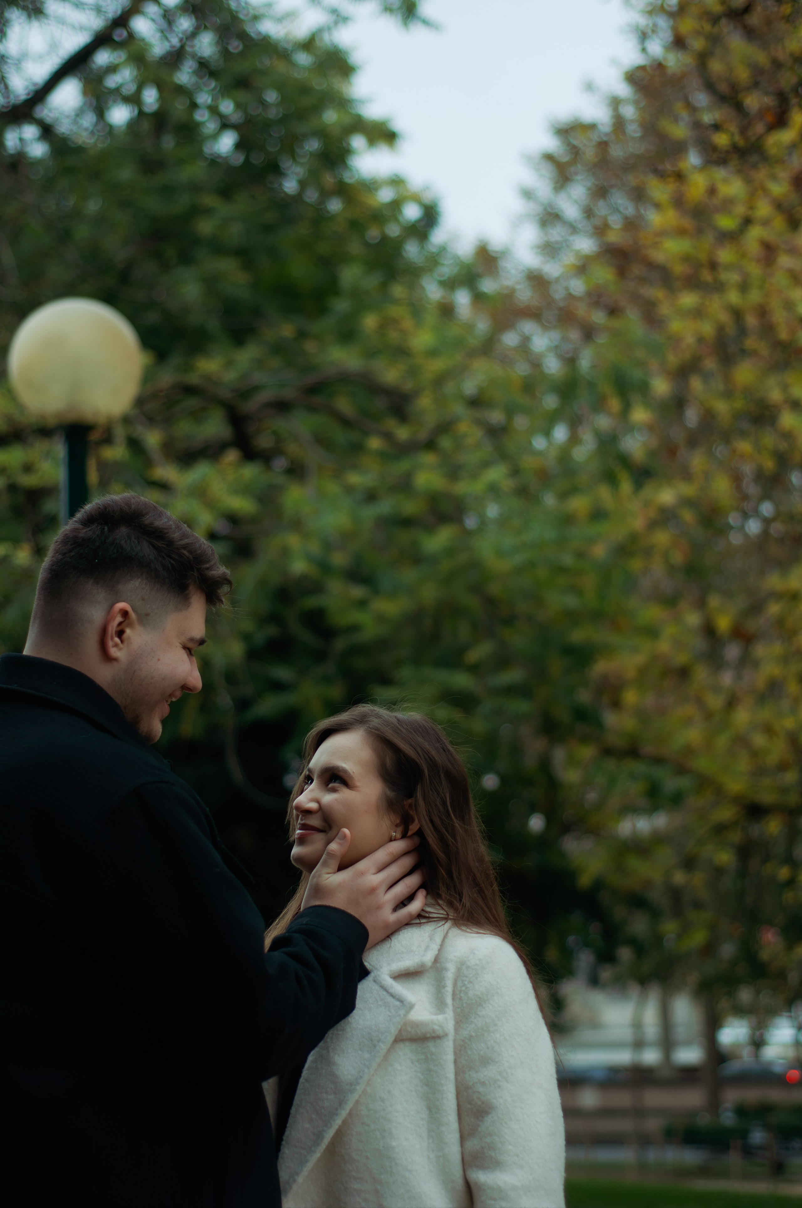 Помолвочная фотосессия у Эйфелевой башни. Фотограф в Париже Полина Осипова