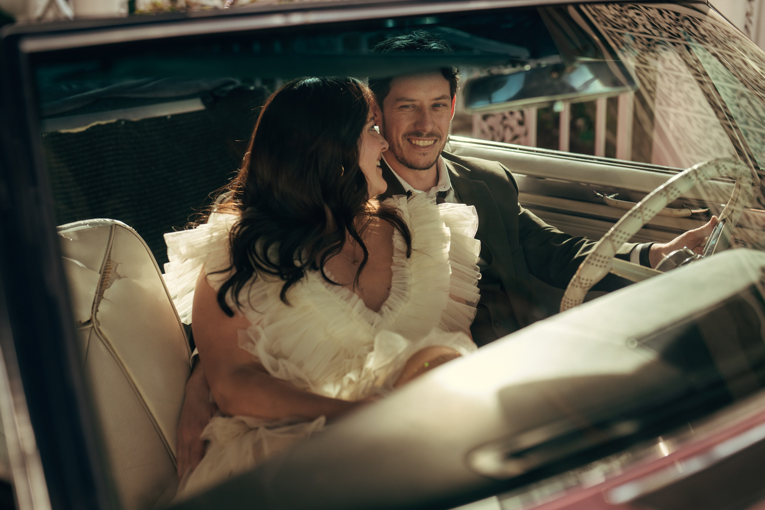Grace&Jesse. Wedding & elopement photographer Viktoriya Kravtsov. Las Vegas