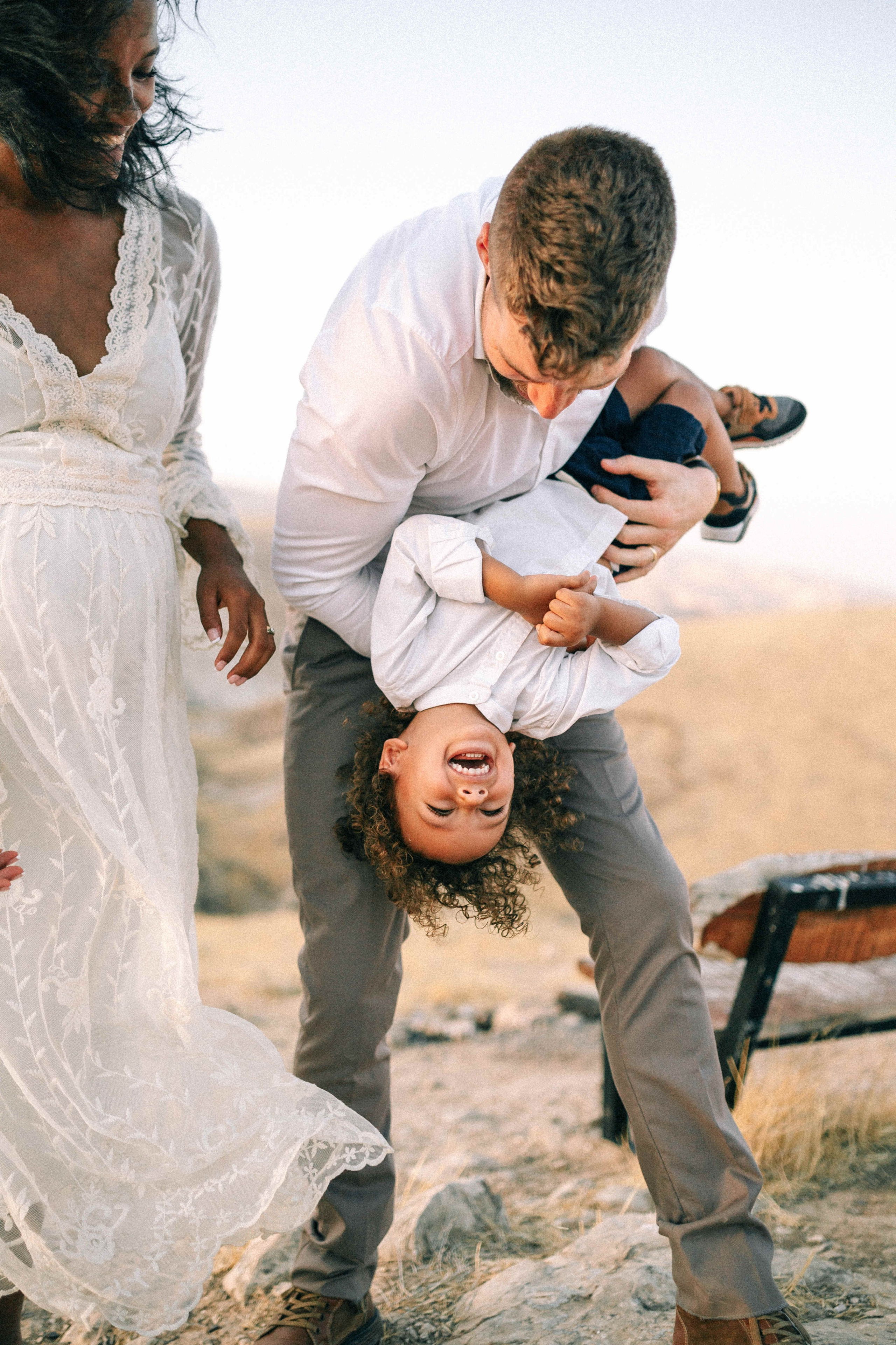 PHOTO SESSION IN THE DESERT NEAR MAALE ADUMIM. PHOTOGRAPHER IN ISRAEL