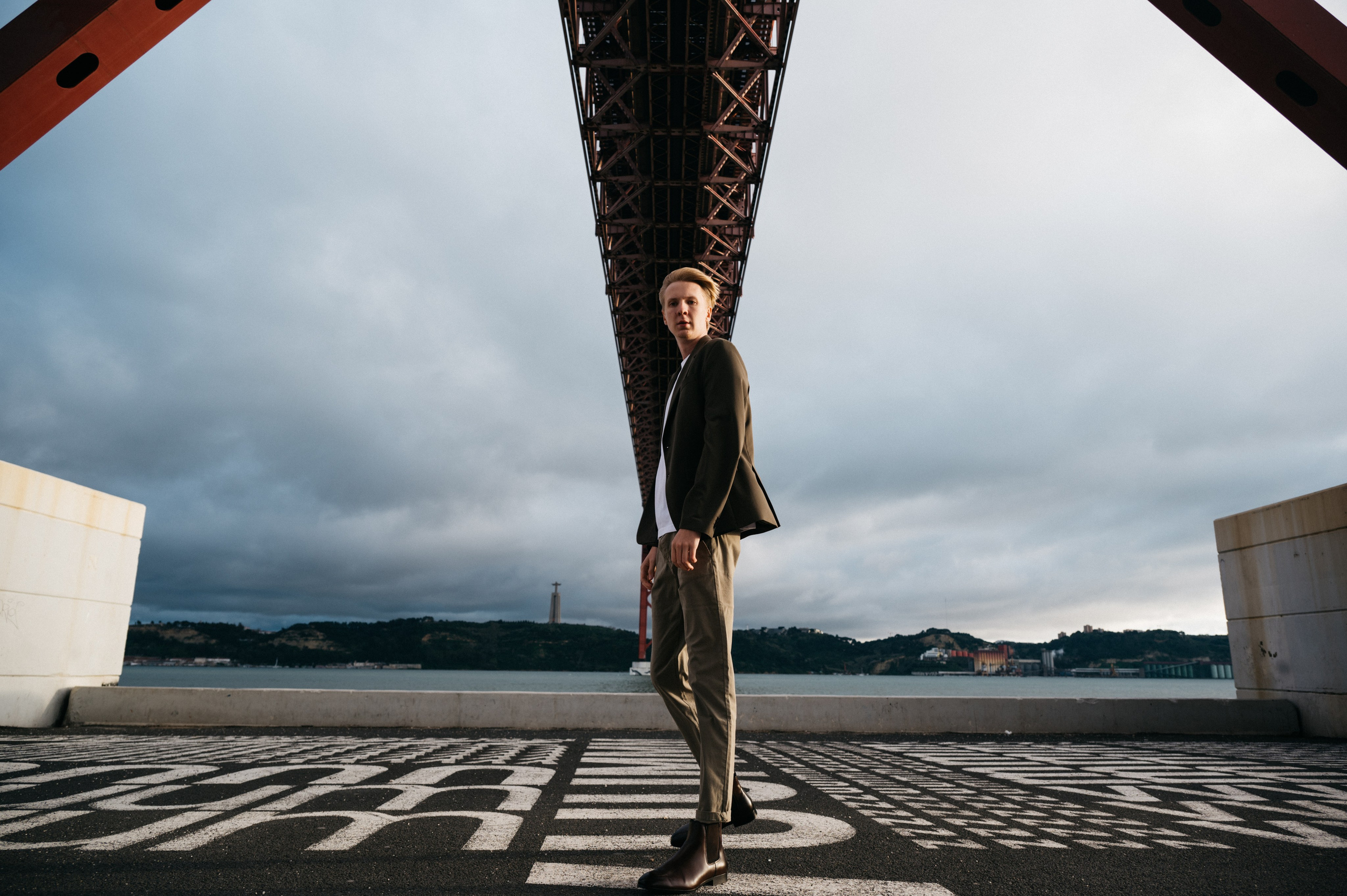 WINDY. Wedding and commercial photographer