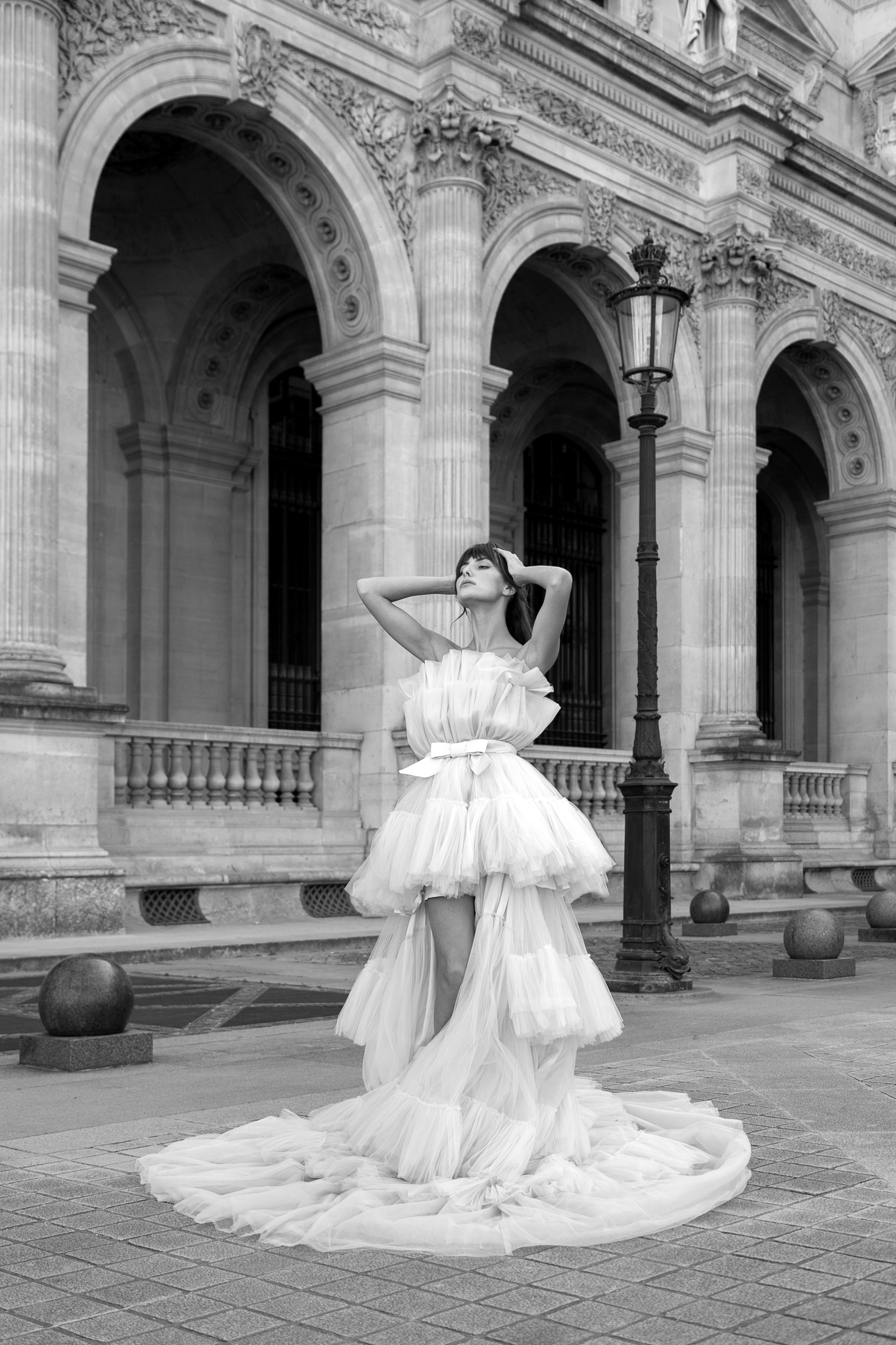 Musée du Louvre / Clémence & Pierrot. Wedding, event and family photographer in Paris, Emilian Olaru