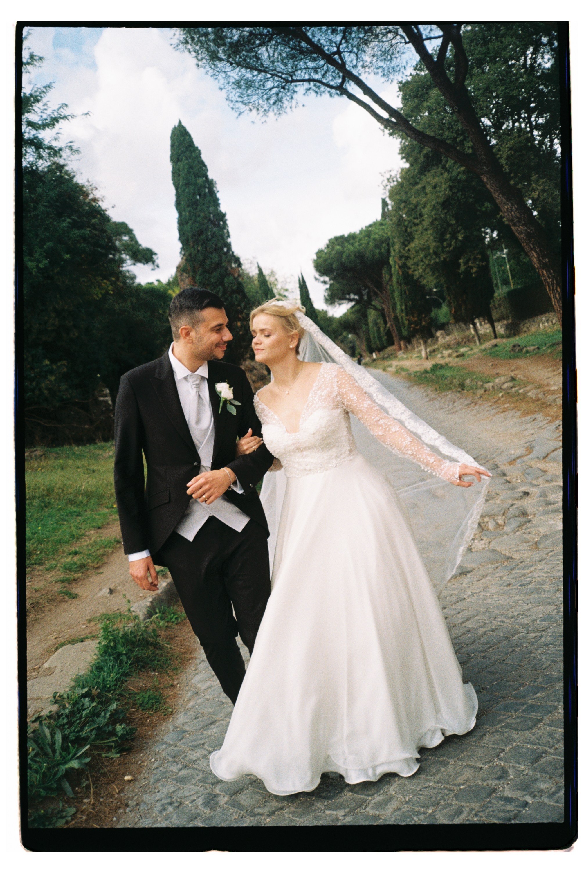Film 35 mm. Wedding Photographer Rome Tuscany Como Sicily Puglia Amalfy Italy- Oksana Savenchuk