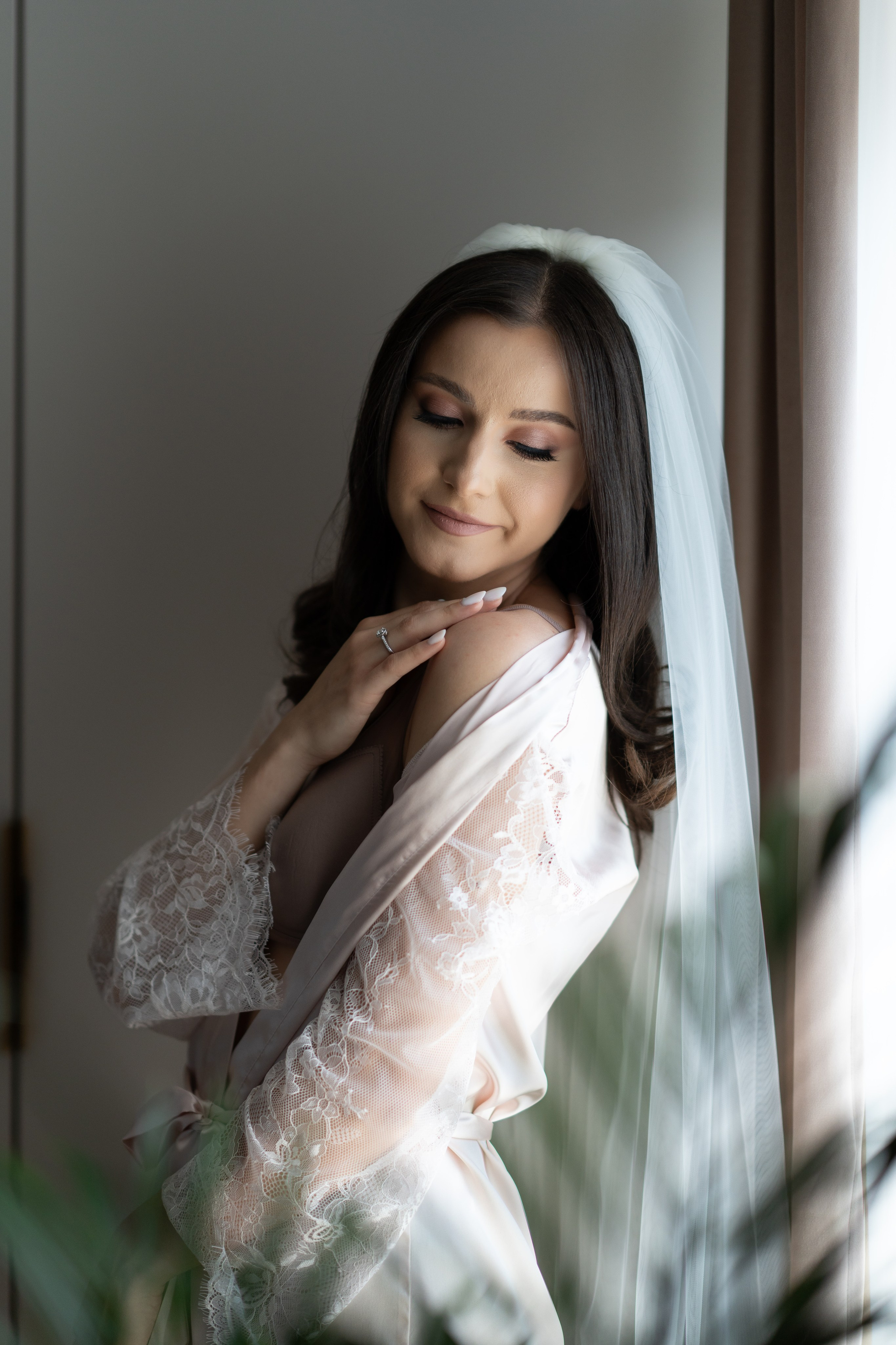 Elly & Andrew. Destination Wedding Photographer Alex Pasarelu