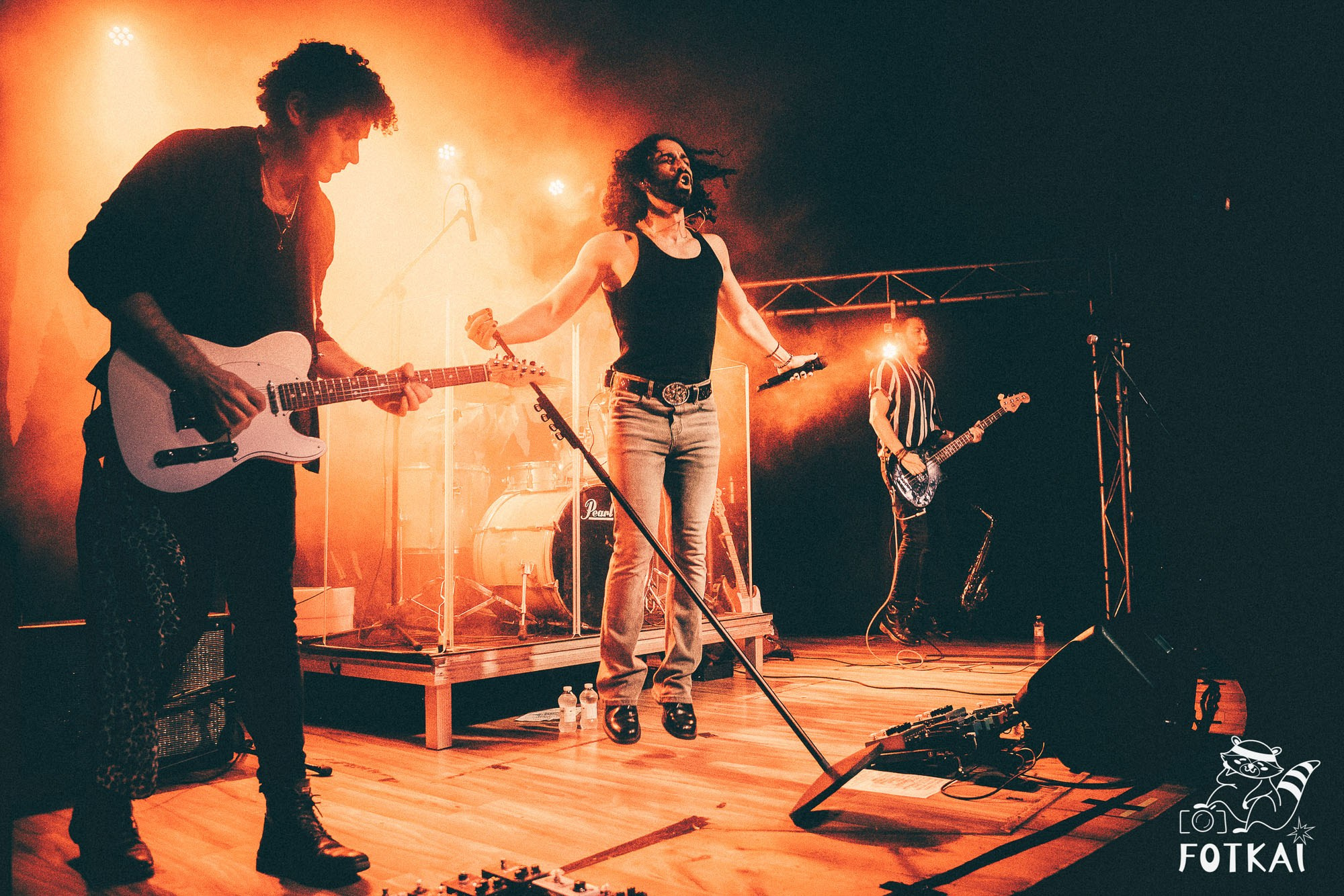 DENISDENIS — reportaje fotográfico del concierto en la Sala Marearock (Alicante) | FOTKAI