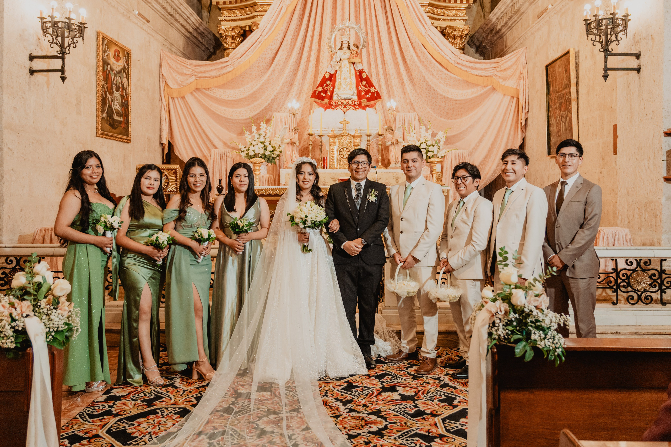 FERNANDO + MARIBEL | BODA RELIGIOSA. Studio KVTA | Fotografía y Video de Bodas en Arequipa