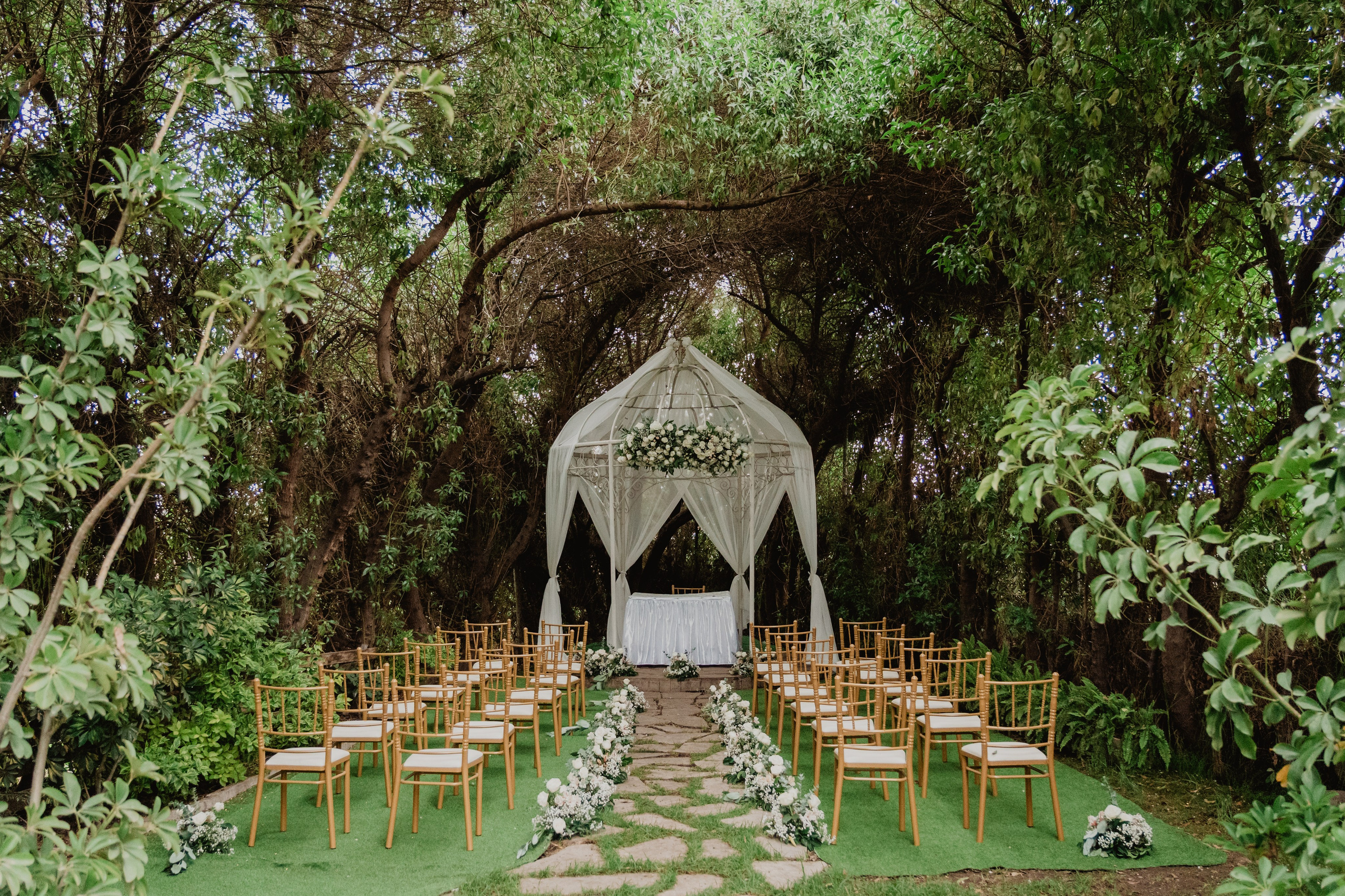 FERNANDO + MARIBEL | BODA RELIGIOSA. Studio KVTA | Fotografía y Video de Bodas en Arequipa
