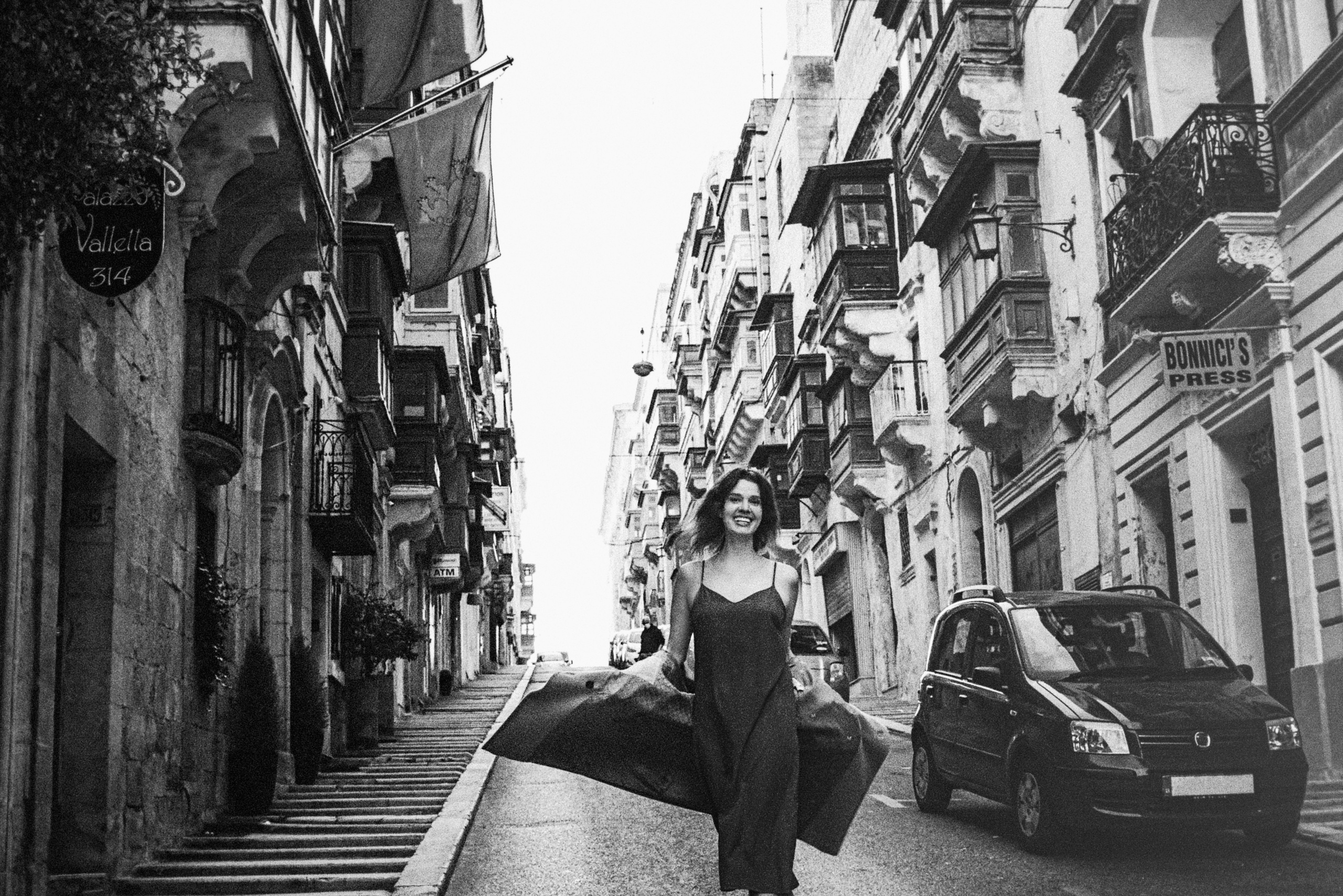 On the streets of Valletta. Family and Children Photographer /Φωτογράφος