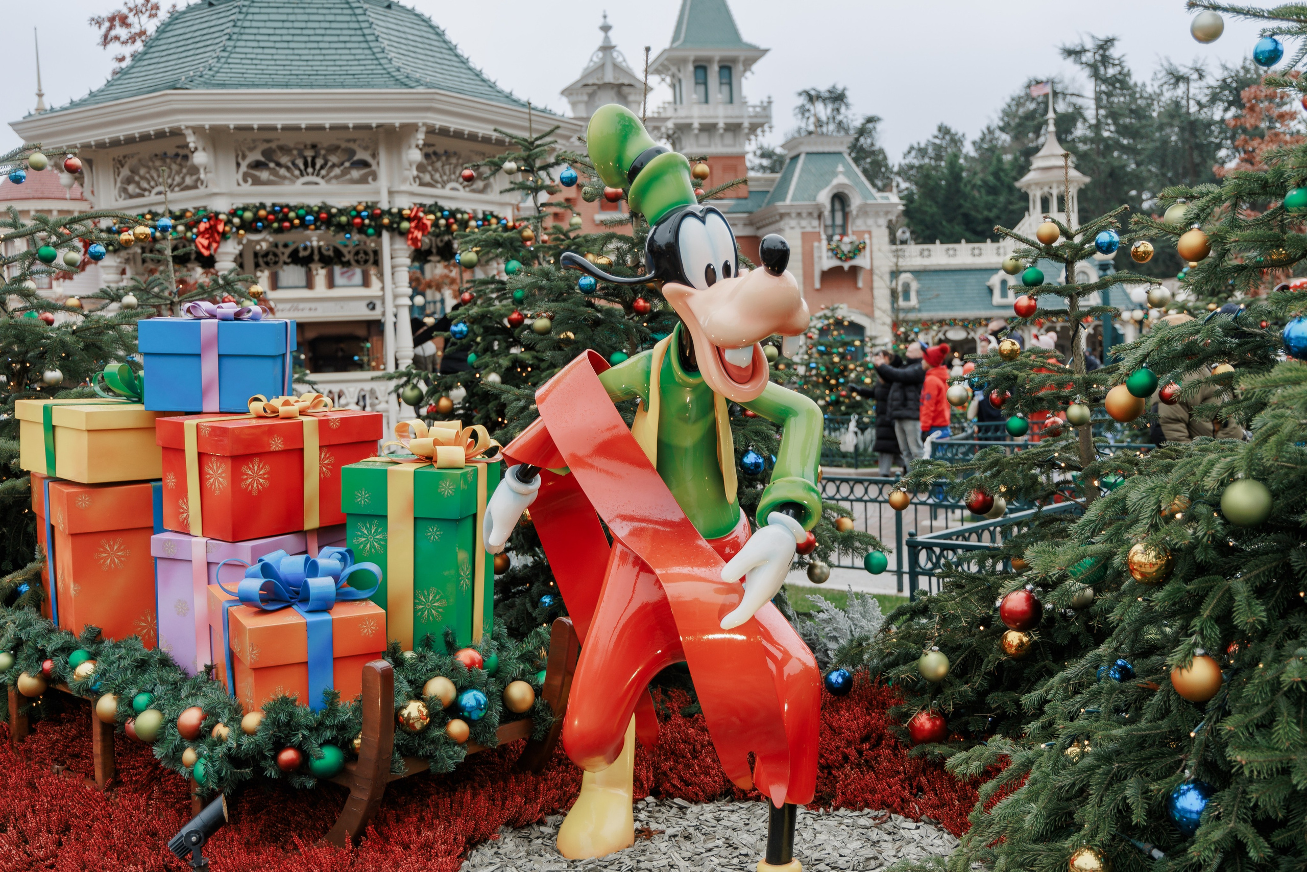 Disneyland Paris · Christmas Fantasy Sessions 2024–2025. Photographe à Paris