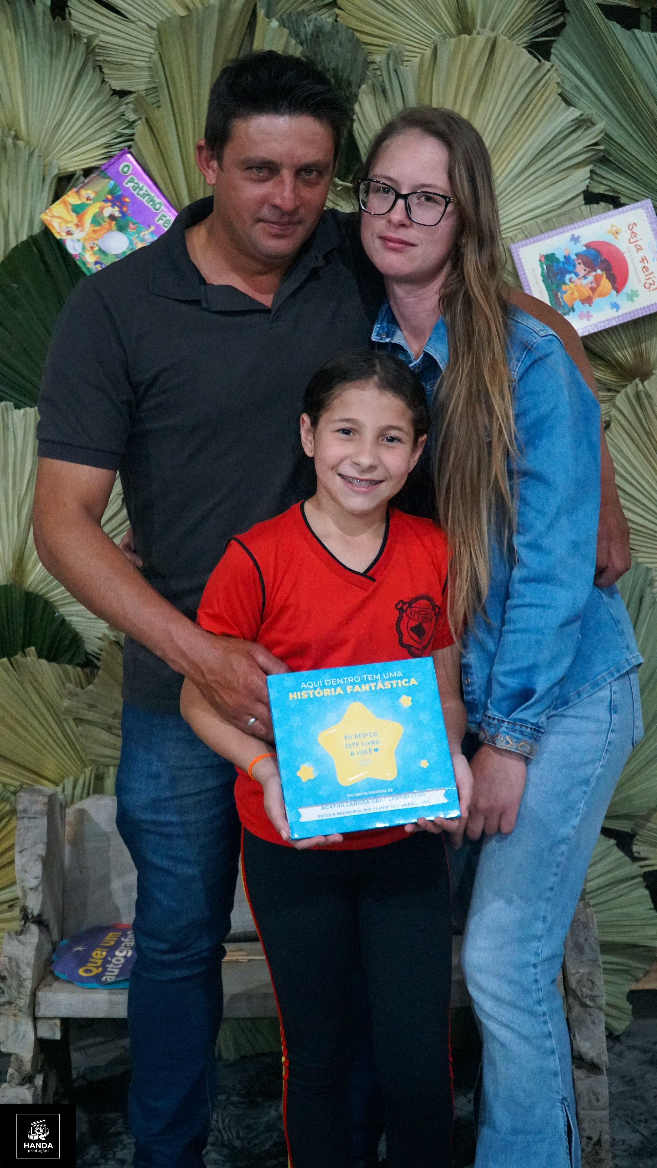 Noite autógrafos colégio Aurélio Buarque de Holanda. Handa Produções