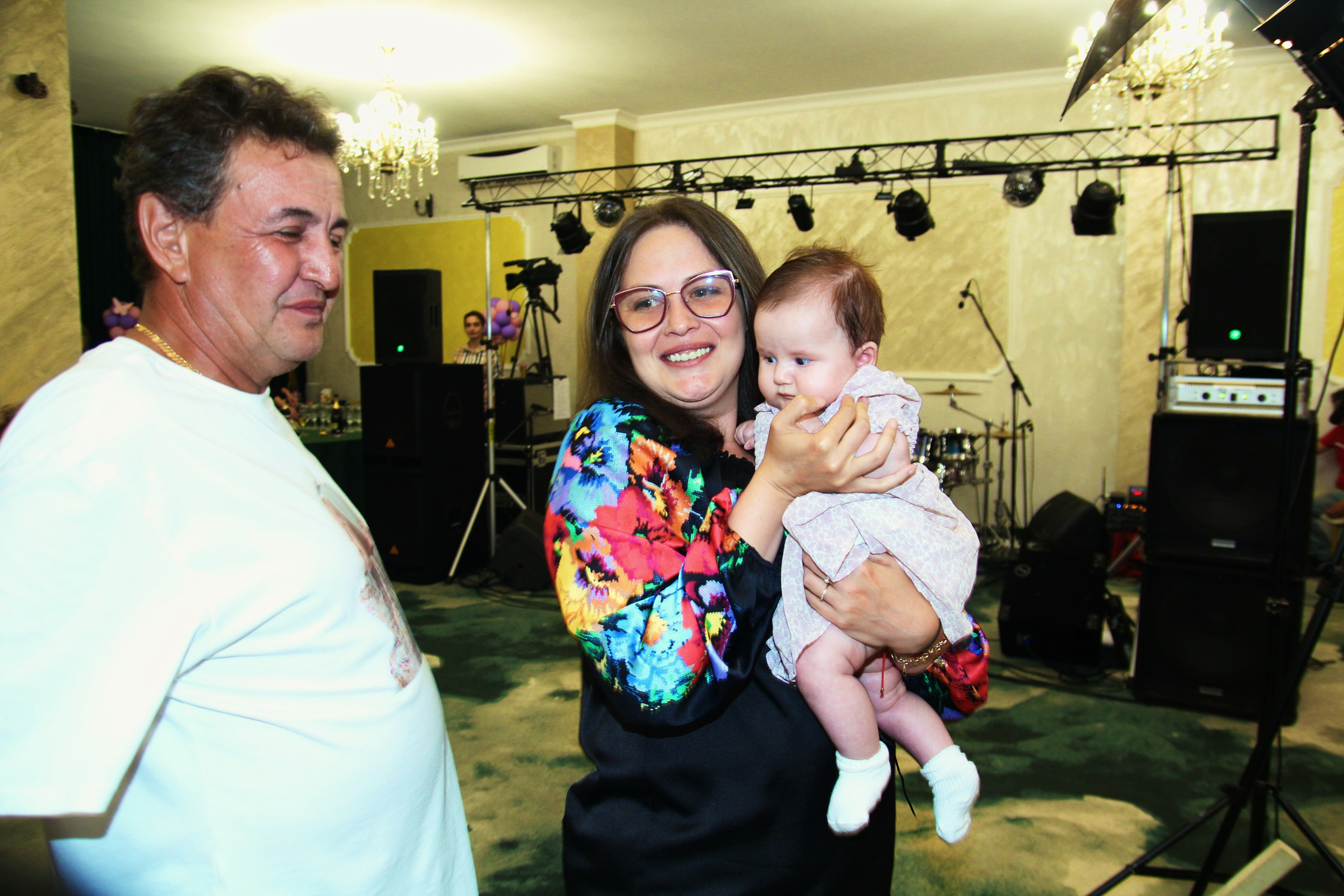 BYZO MEDIA. PETRU BYZO - family and children photographer in ROMANIA