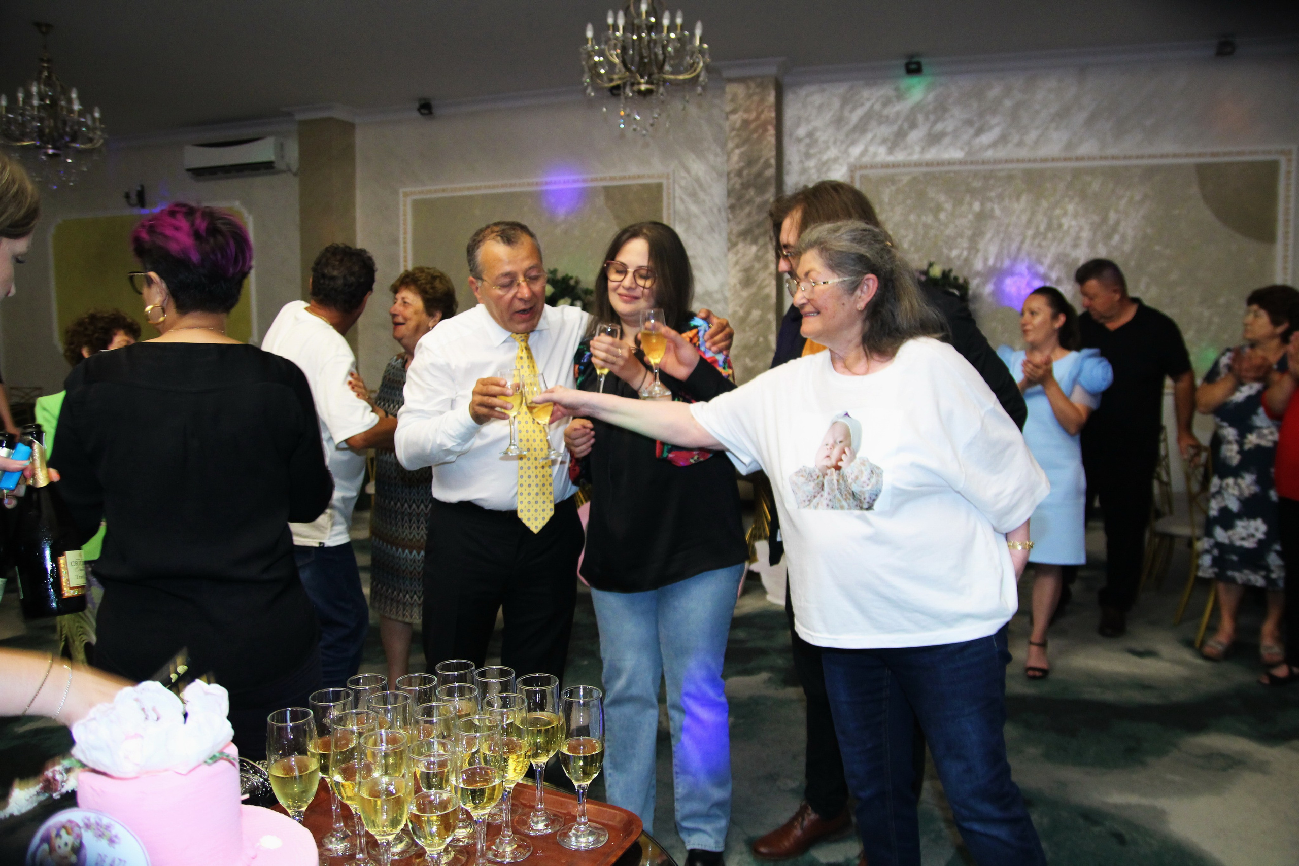 BYZO MEDIA. PETRU BYZO - family and children photographer in ROMANIA