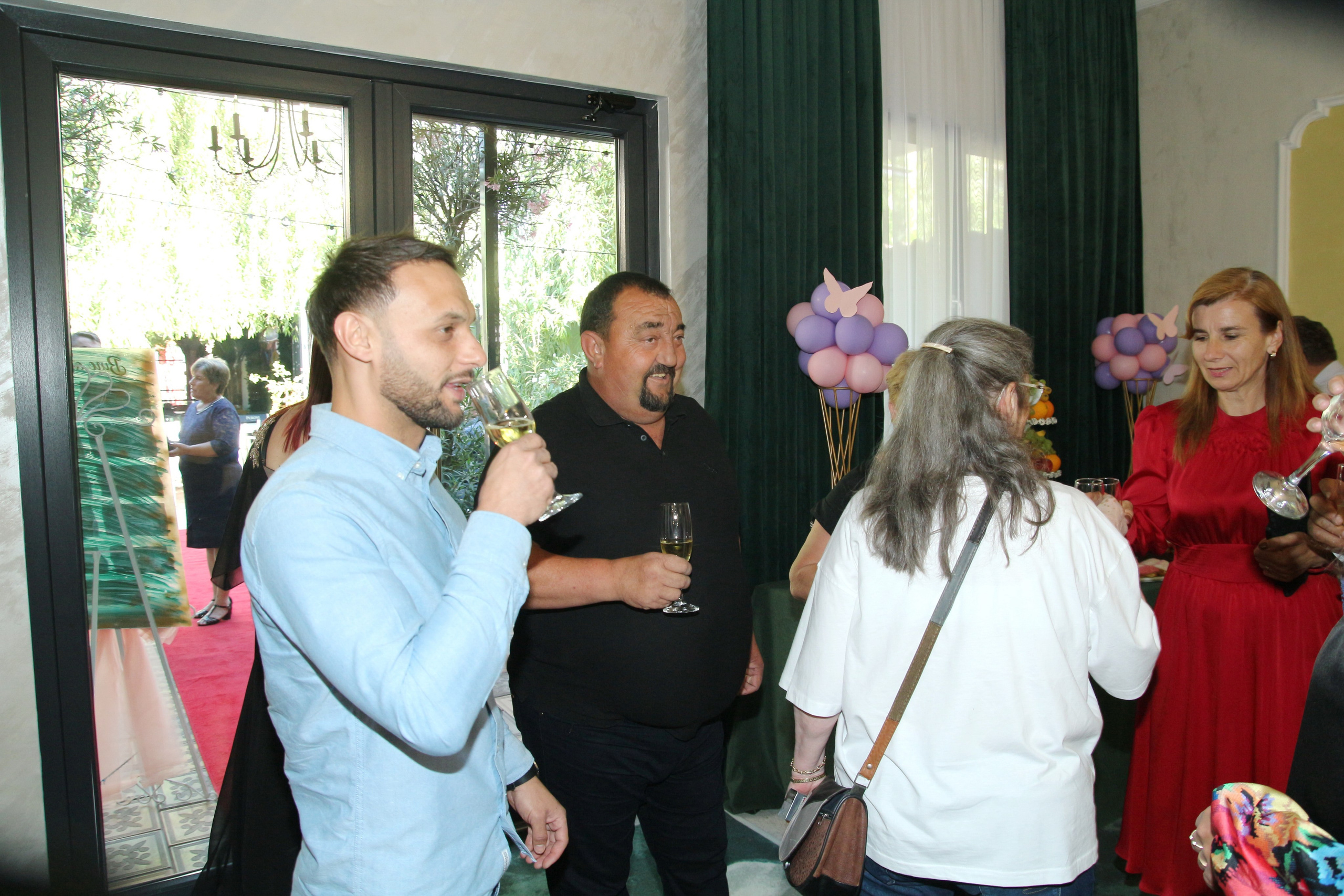 BYZO MEDIA. PETRU BYZO - family and children photographer in ROMANIA