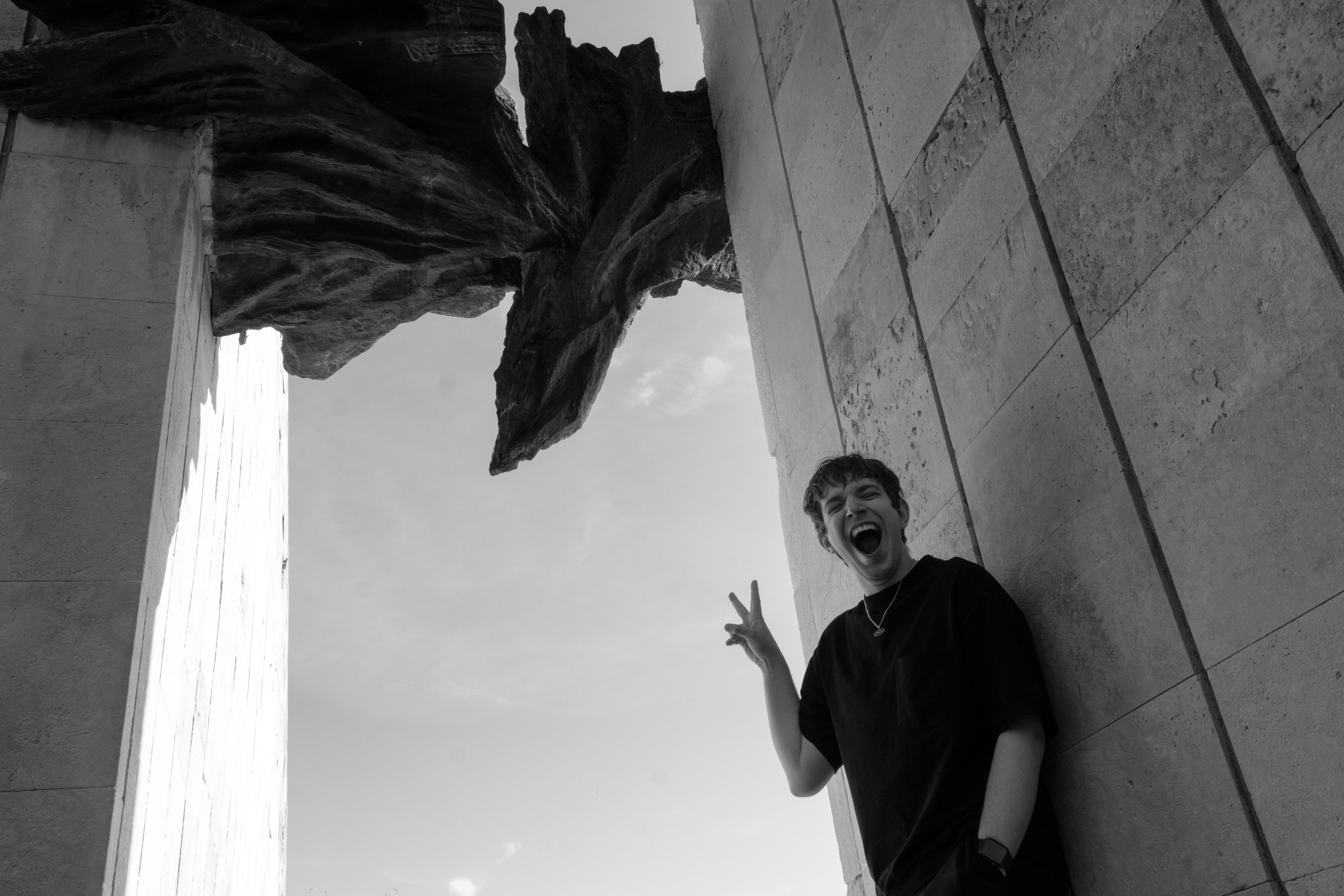 Kaamera ühel või teisel küljel. Meeste ja naiste fotograaf Tallinnas Anna Sipari