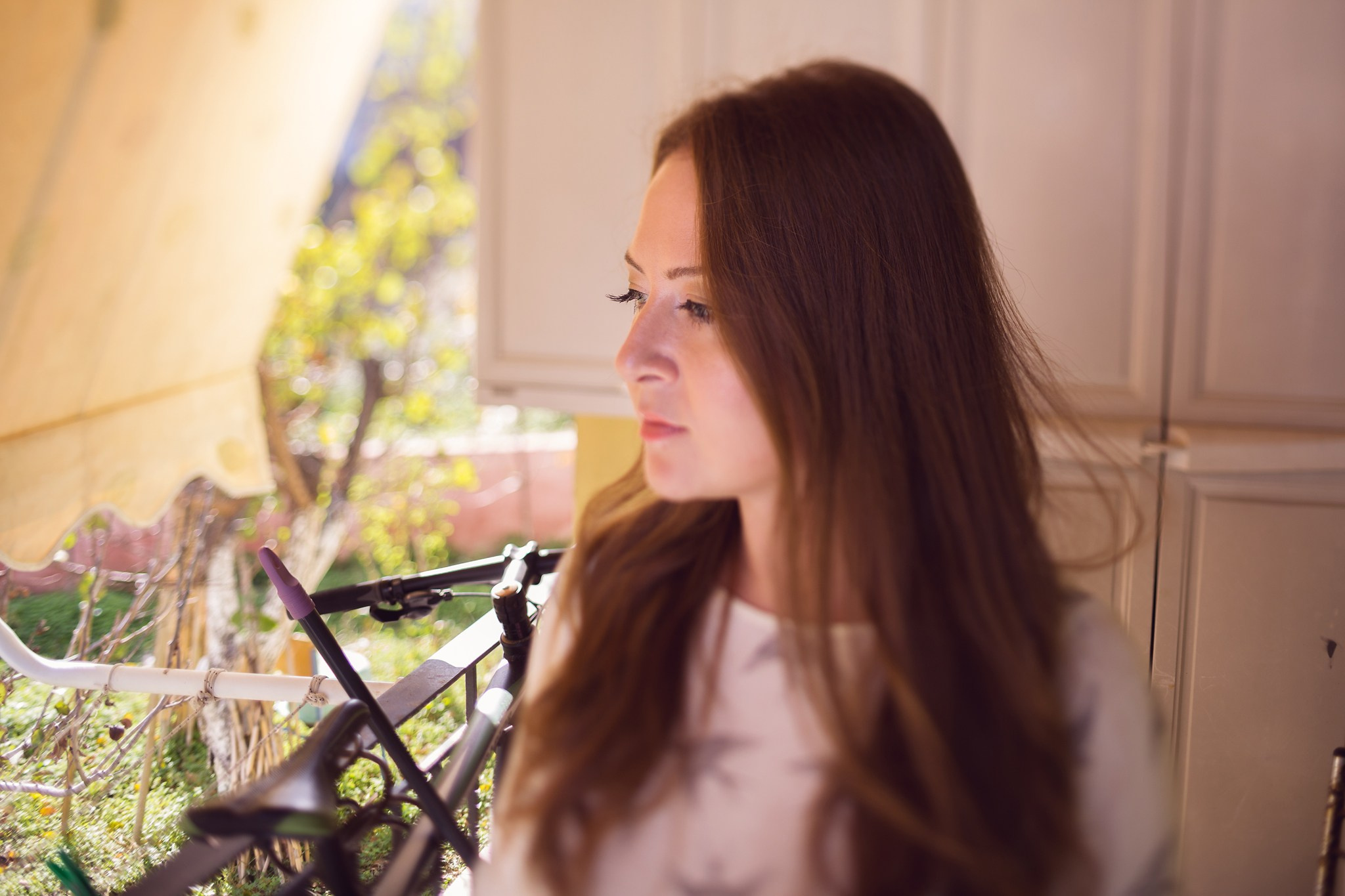 Ronalds & Svetlana, Crete. Denny Savon — Photographer in Santorini | Weddings, Love Stories & Flying Dress