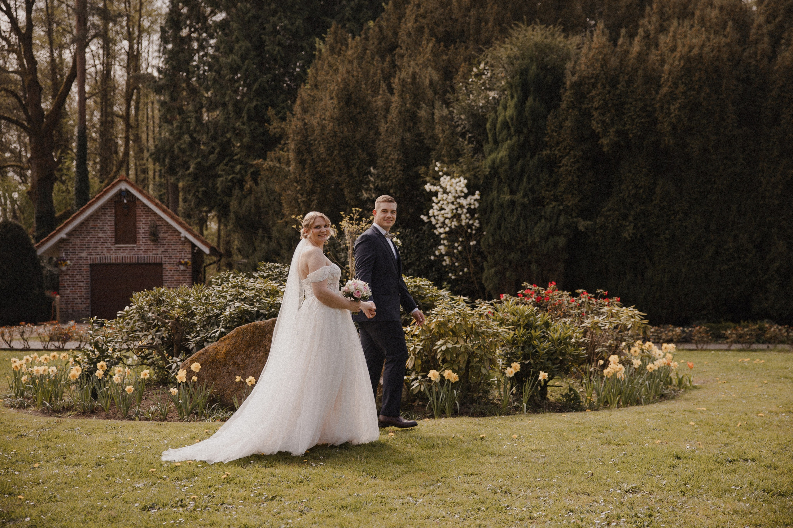 Lorena & Jan l Schloss Sythen. Hochzeitsfotografin Bochum | Halyna Reiche Fotografie NRW