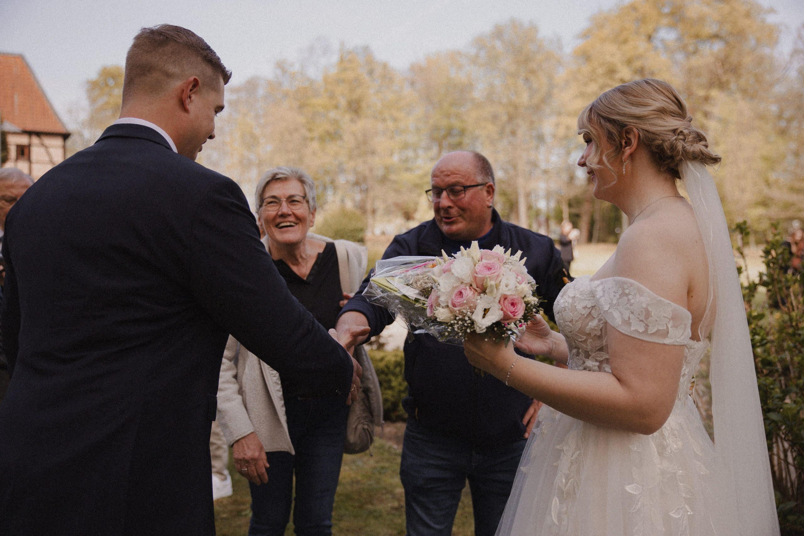 Lorena & Jan l Schloss Sythen. Hochzeitsfotografin Bochum | Halyna Reiche Fotografie NRW