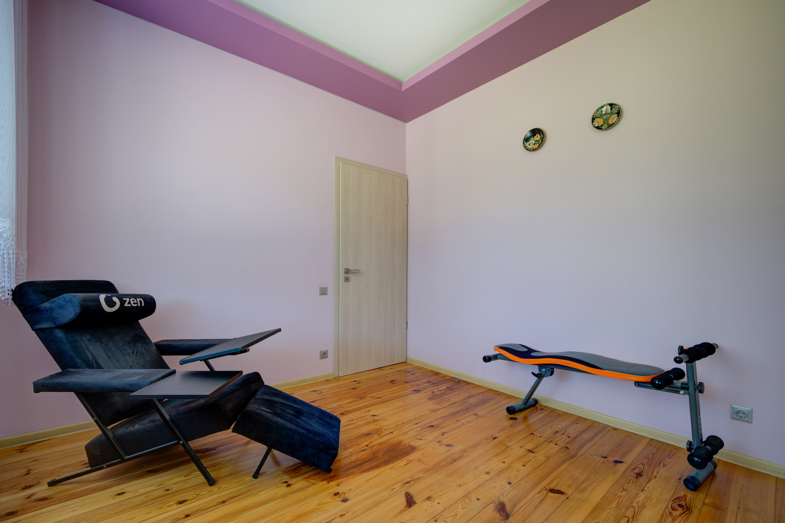 Žudiškių k. Ežero g. 70, Rešes sen. Elina Sapiega fotografė Vilniuje