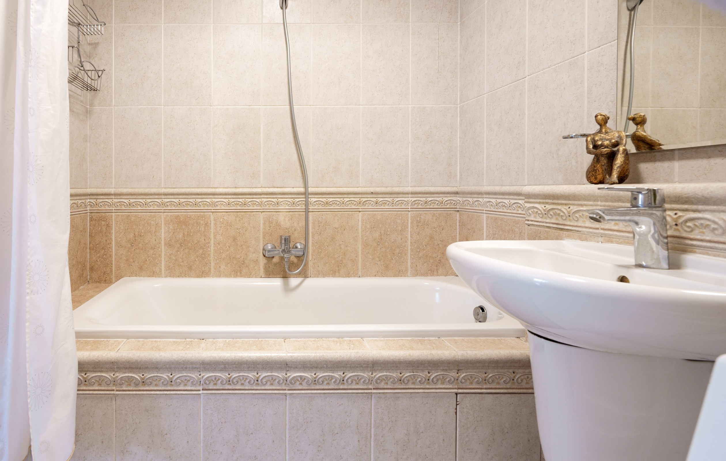 2--jų kambarių butas L. Gyros 80, Vilnius. Elina Sapiega fotografė Vilniuje