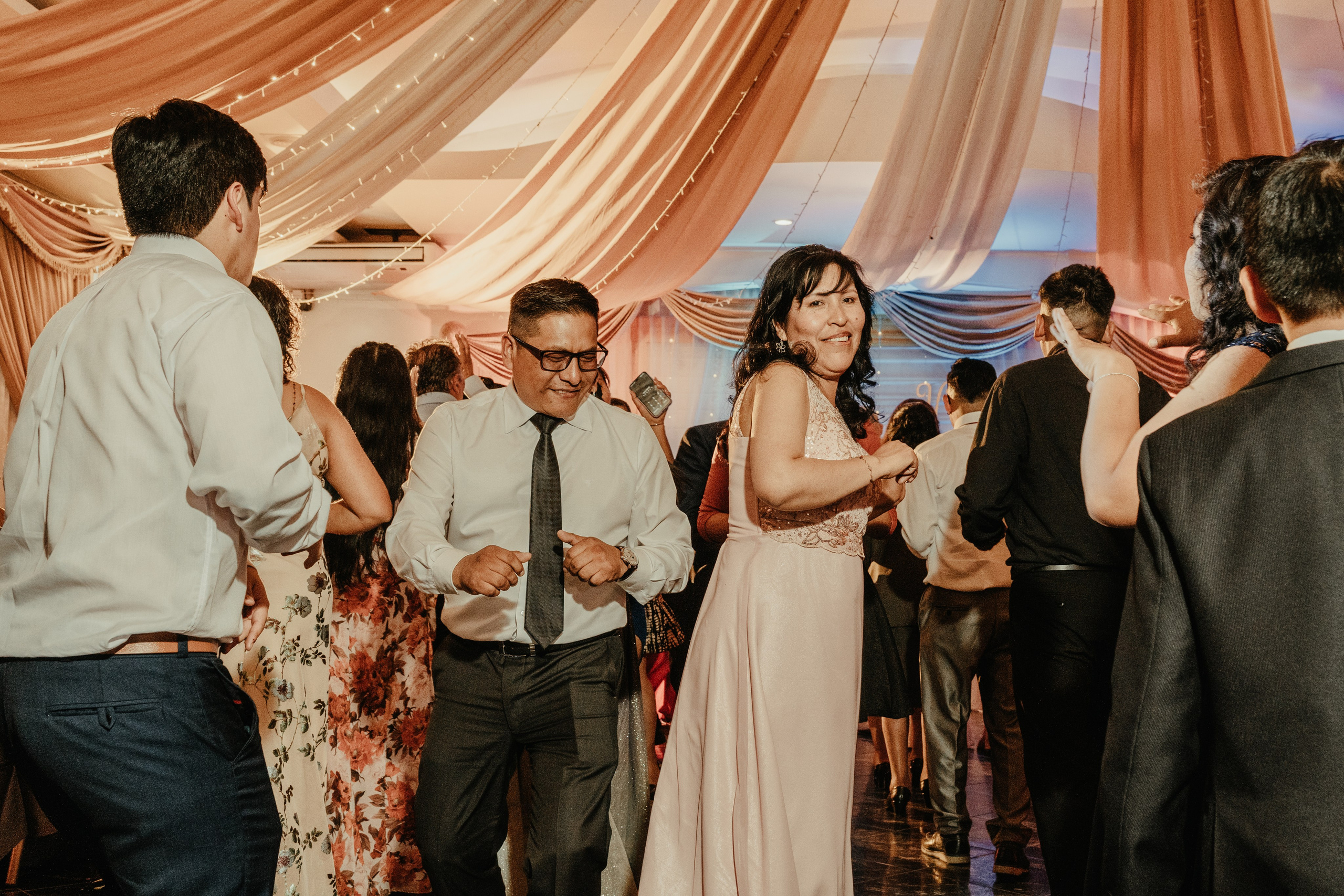 VANESSA + FRANKLIN BODA RELIGIOSA. Studio KVTA | Fotografía y Video de Bodas en Arequipa
