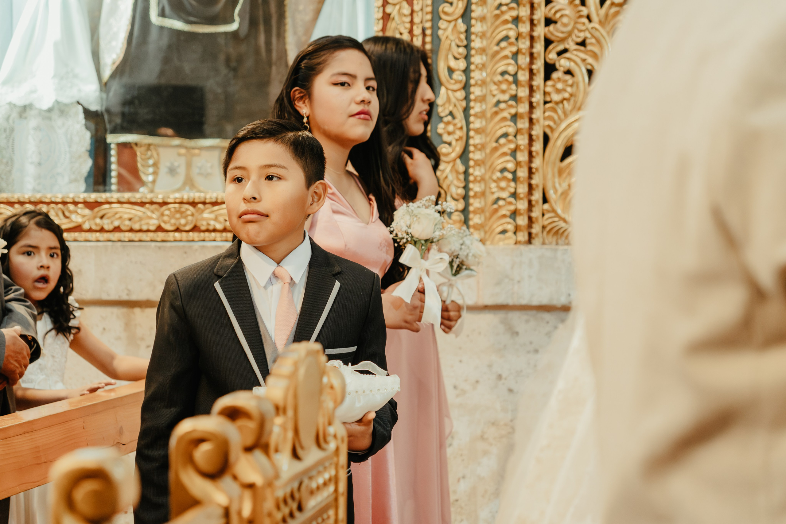 VANESSA + FRANKLIN BODA RELIGIOSA. Studio KVTA | Fotografía y Video de Bodas en Arequipa
