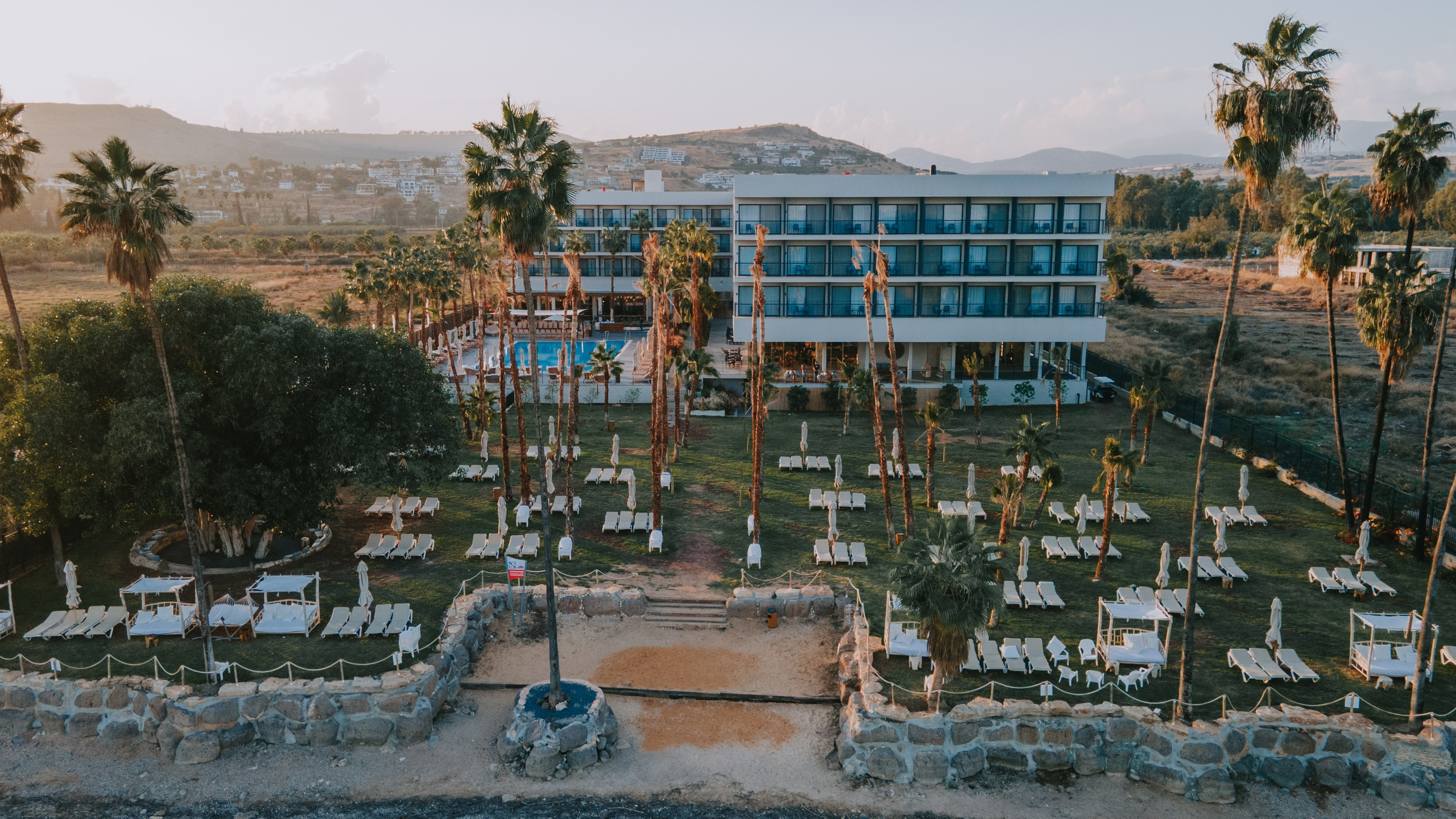 Pfizer. AMIR BUCHNIK PHOTOGRAPHER