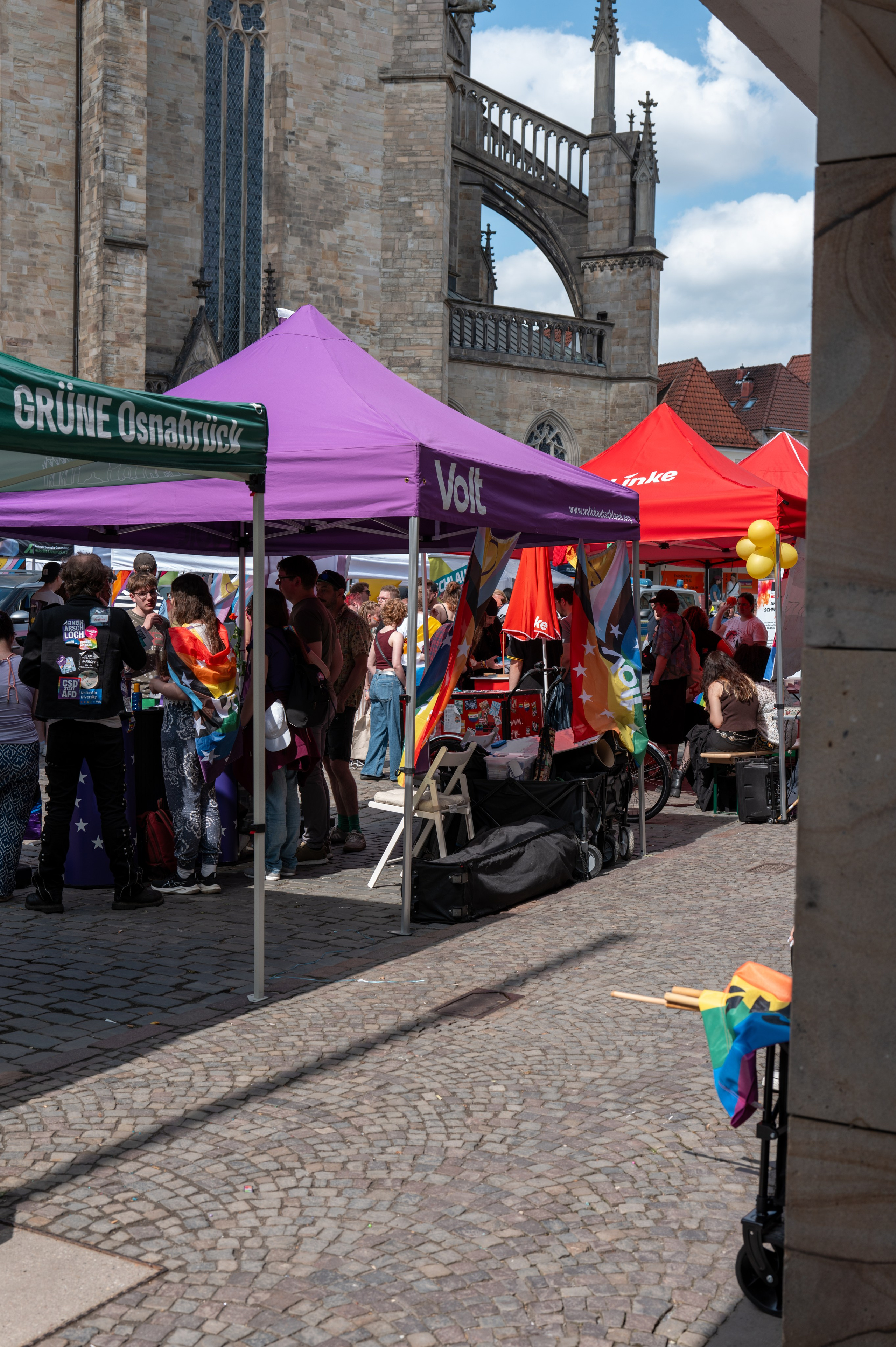 A little bit of street and CSD in Osnabrück. URBANSTREETFILES.ART
