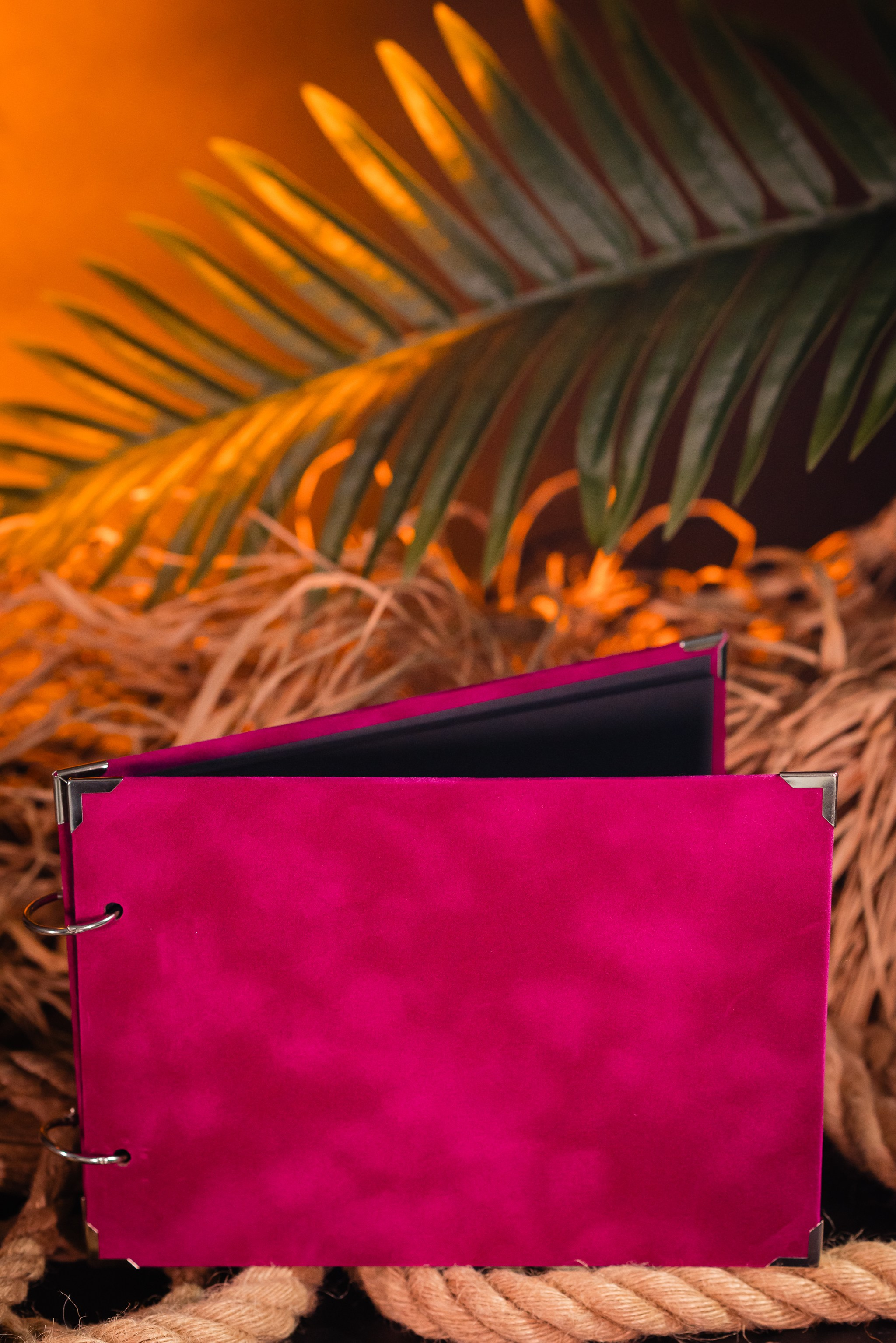 Cutii de stik- Ariana Events. Giani Maftei