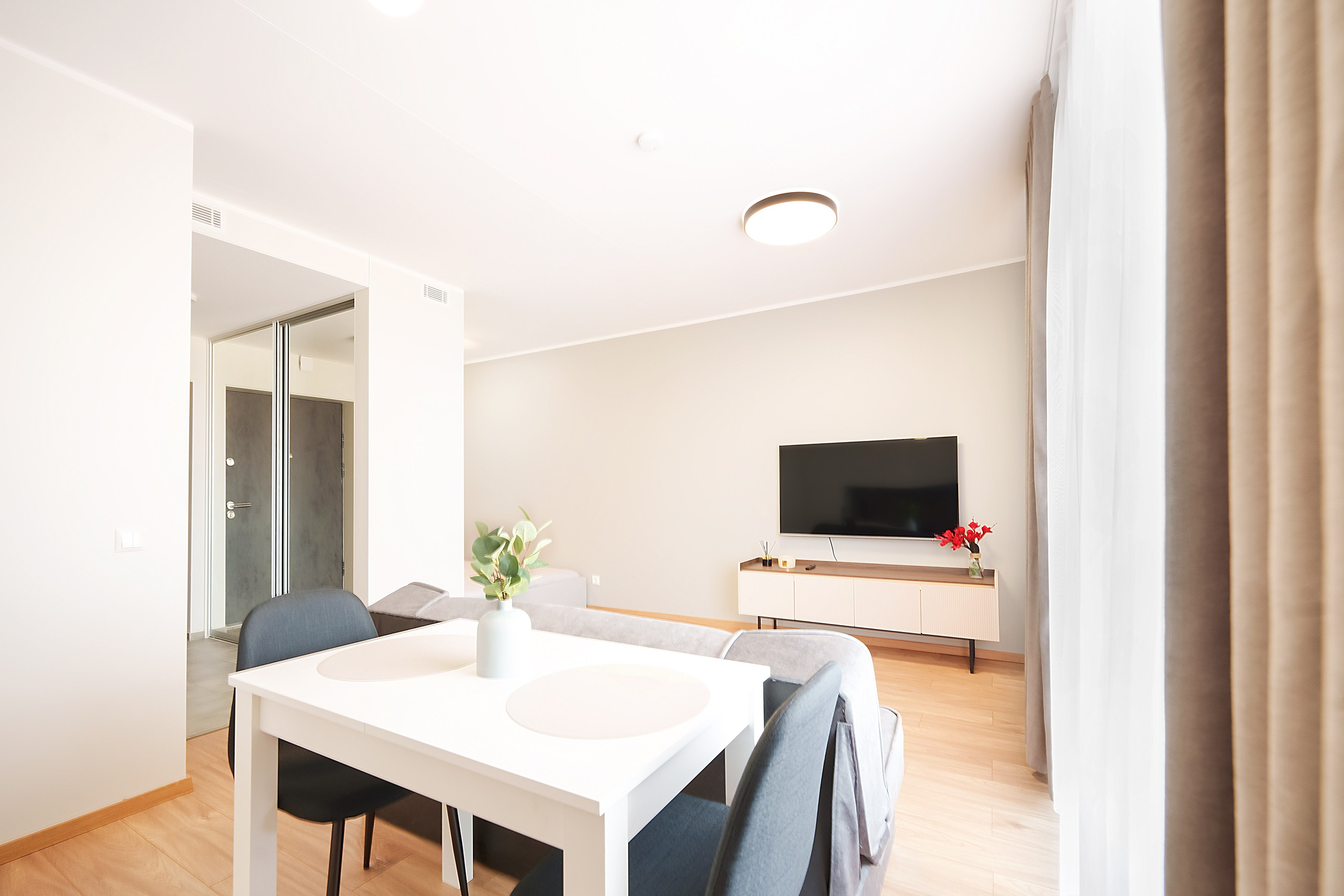 Edinburgo g. 9. Elina Sapiega fotografė Vilniuje