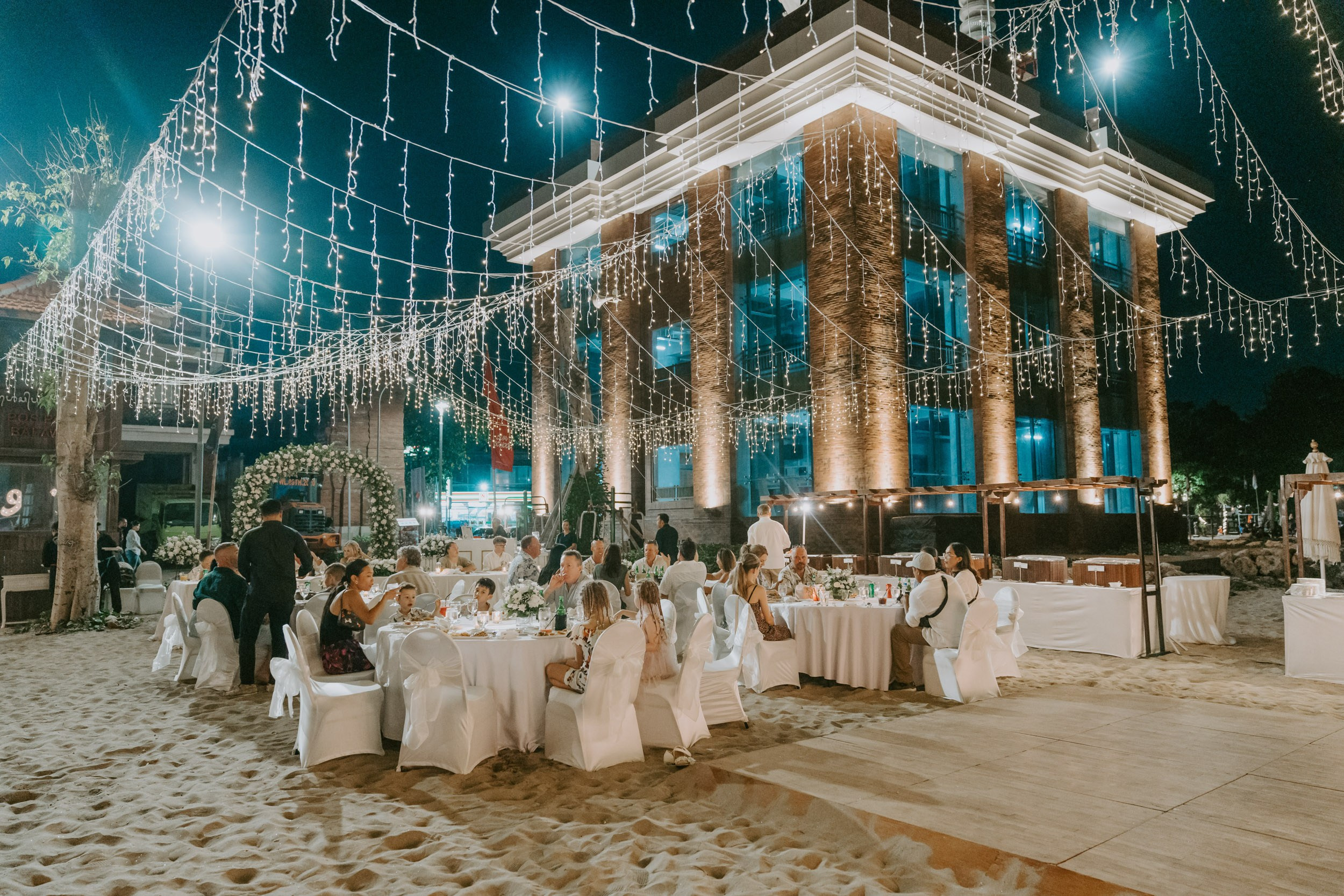 Kim & Ted. Female Photographer in Bali