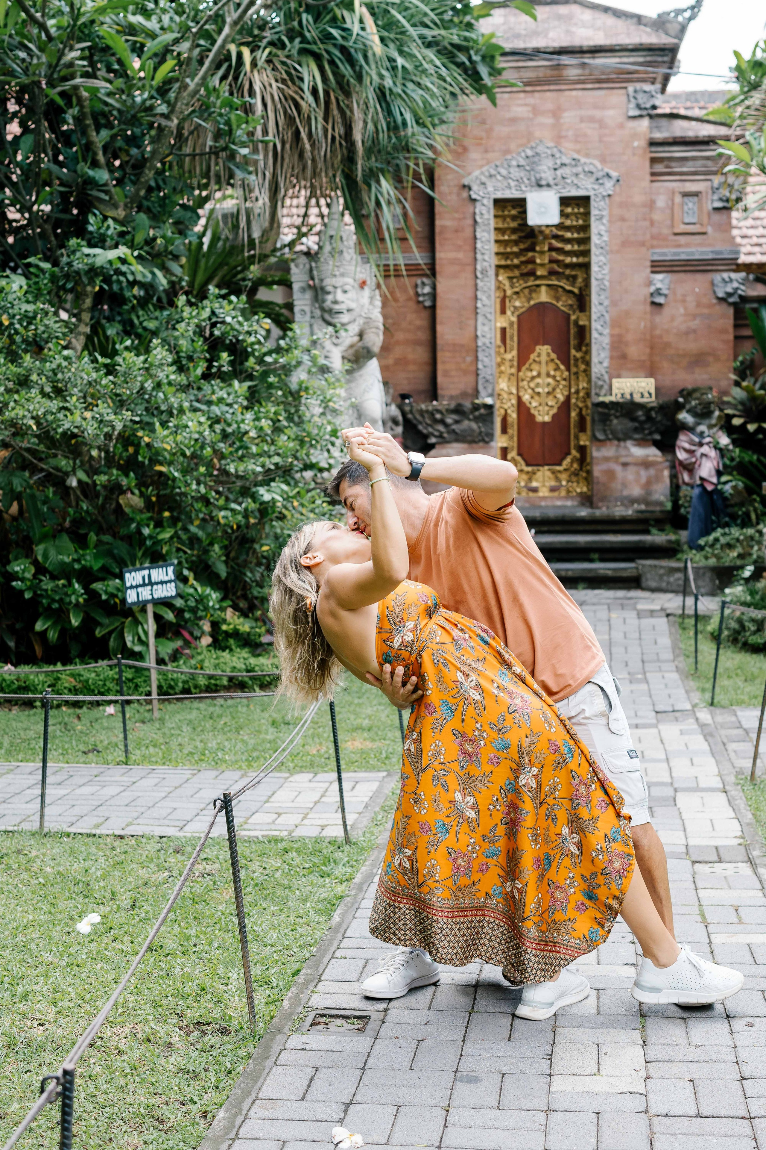 Honeymoon Photoshoot in bali. Female Photographer in Bali