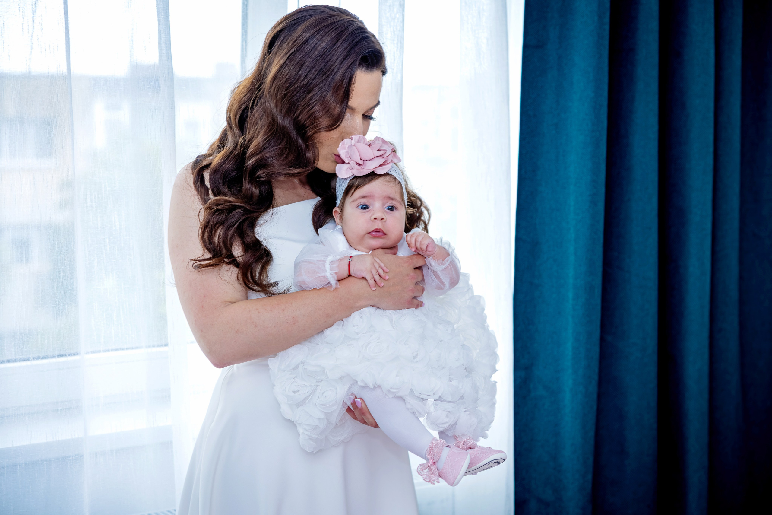 Iris Stefania. Moments By Gub