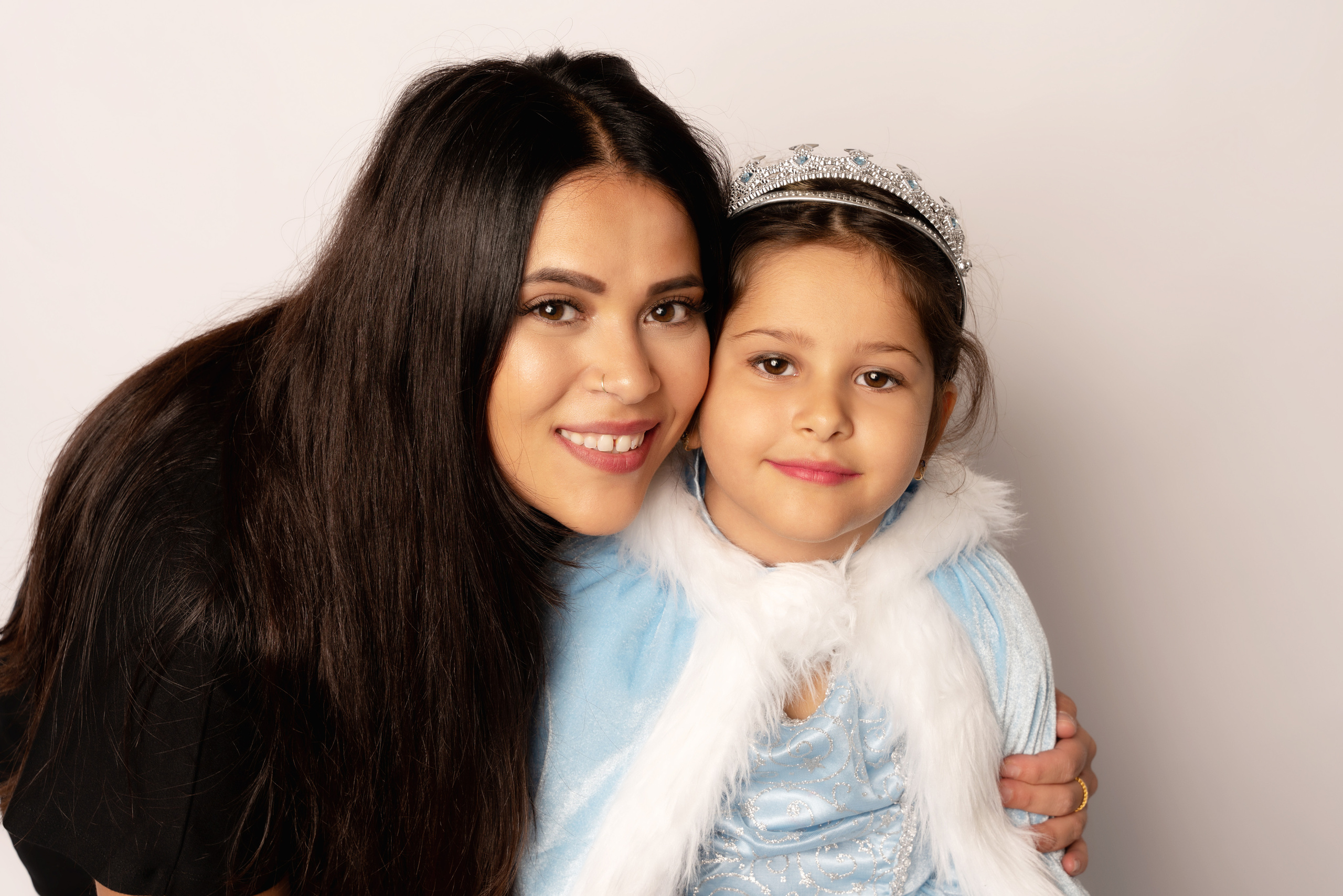 Familienshooting in Kreis Augsburg. Neugeborenenfotografin und Retoucher in Augsburg Nastassia Schneider