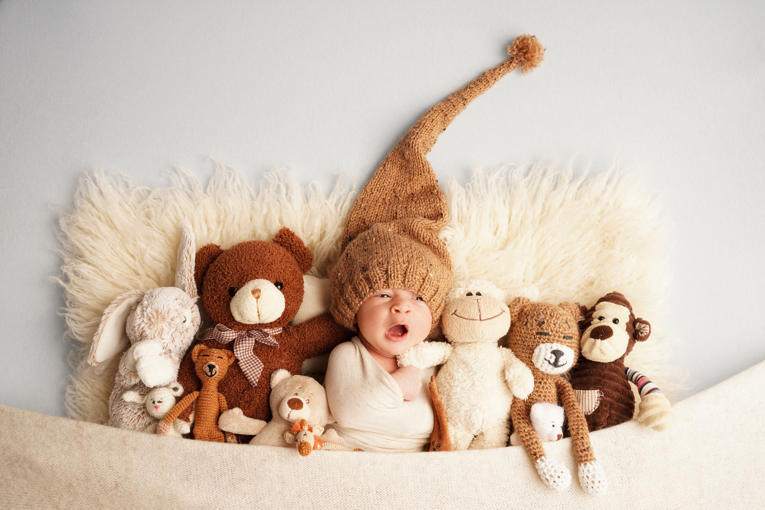 Einzigartige Erinnerungen an die ersten Tage deines Babys. Neugeborenenfotografin und Retoucher in Augsburg Nastassia Schneider