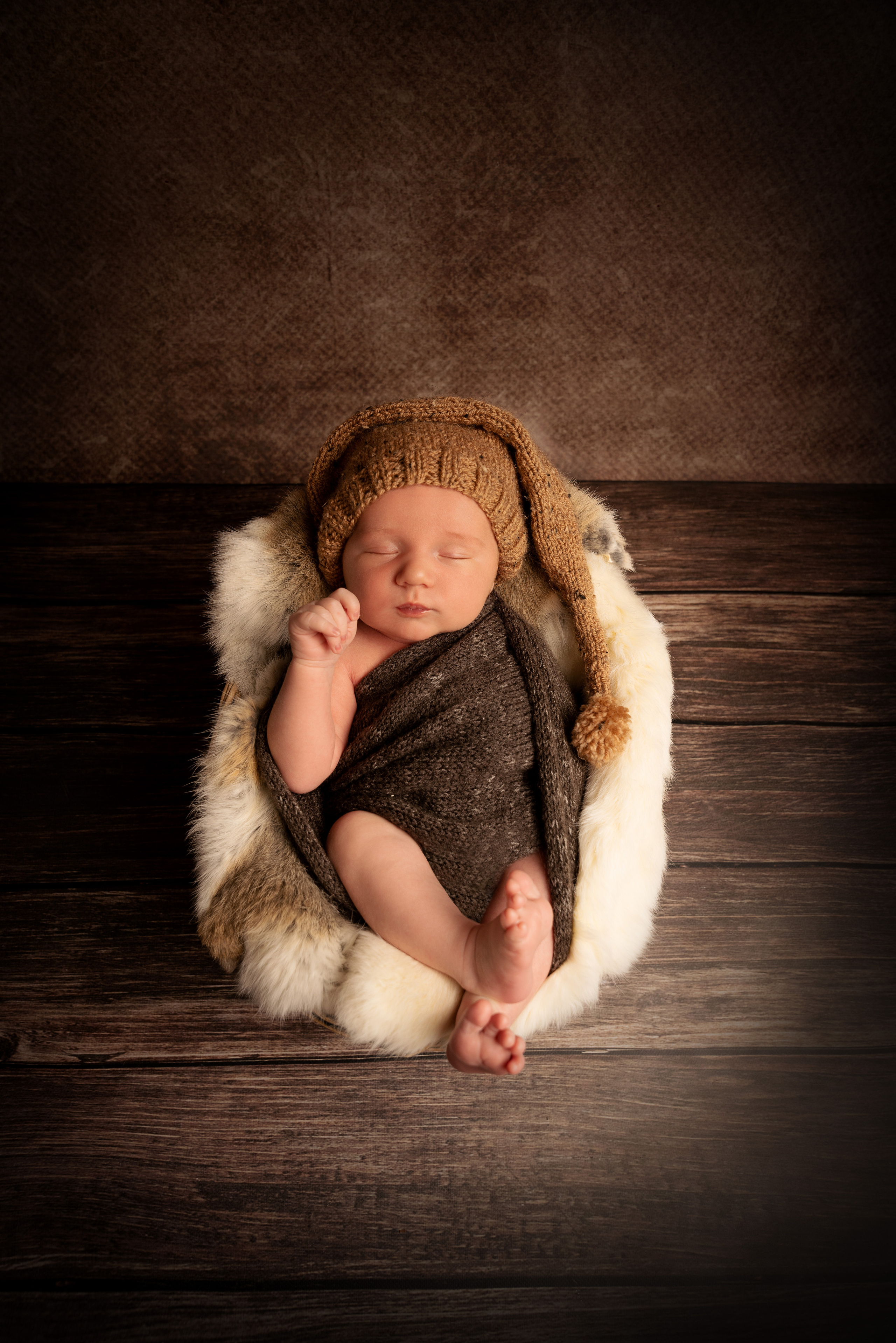 Ein kleiner Mann, der tief und fest schläft