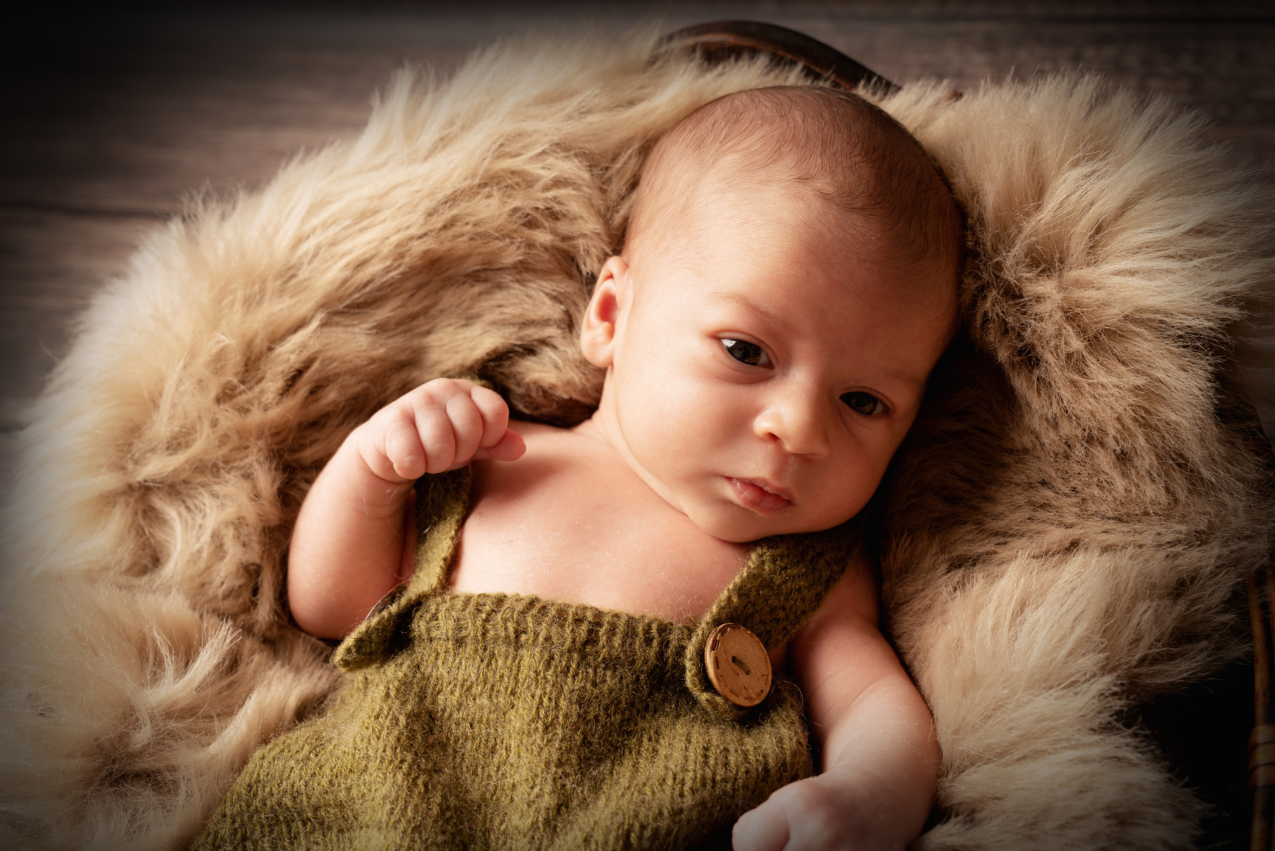 Ein kleines Wunder auf Erden - ein neugeborenes Baby