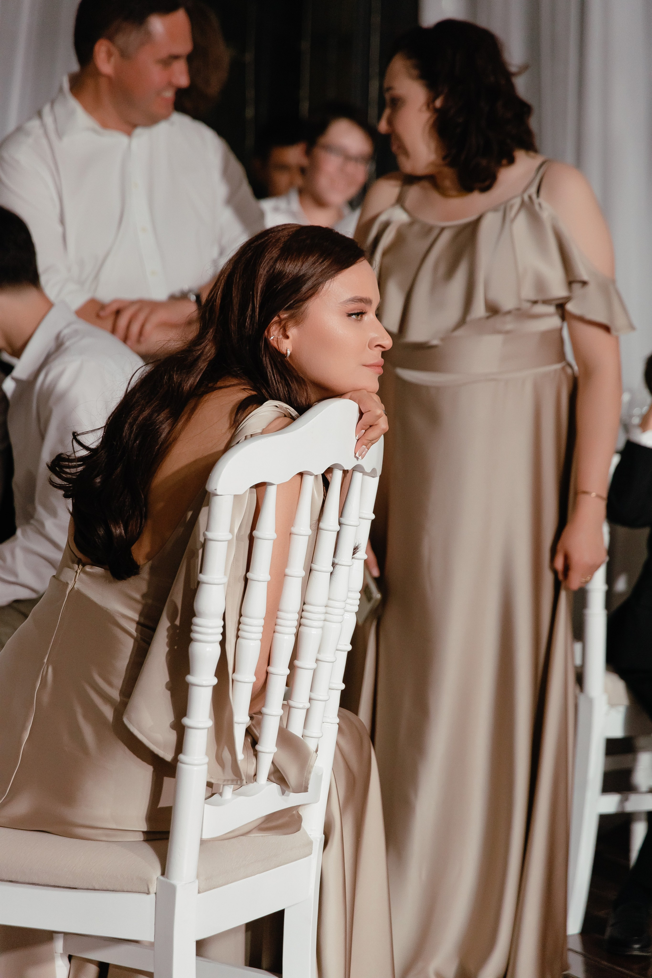 Thomas & Suyumbika. Главная