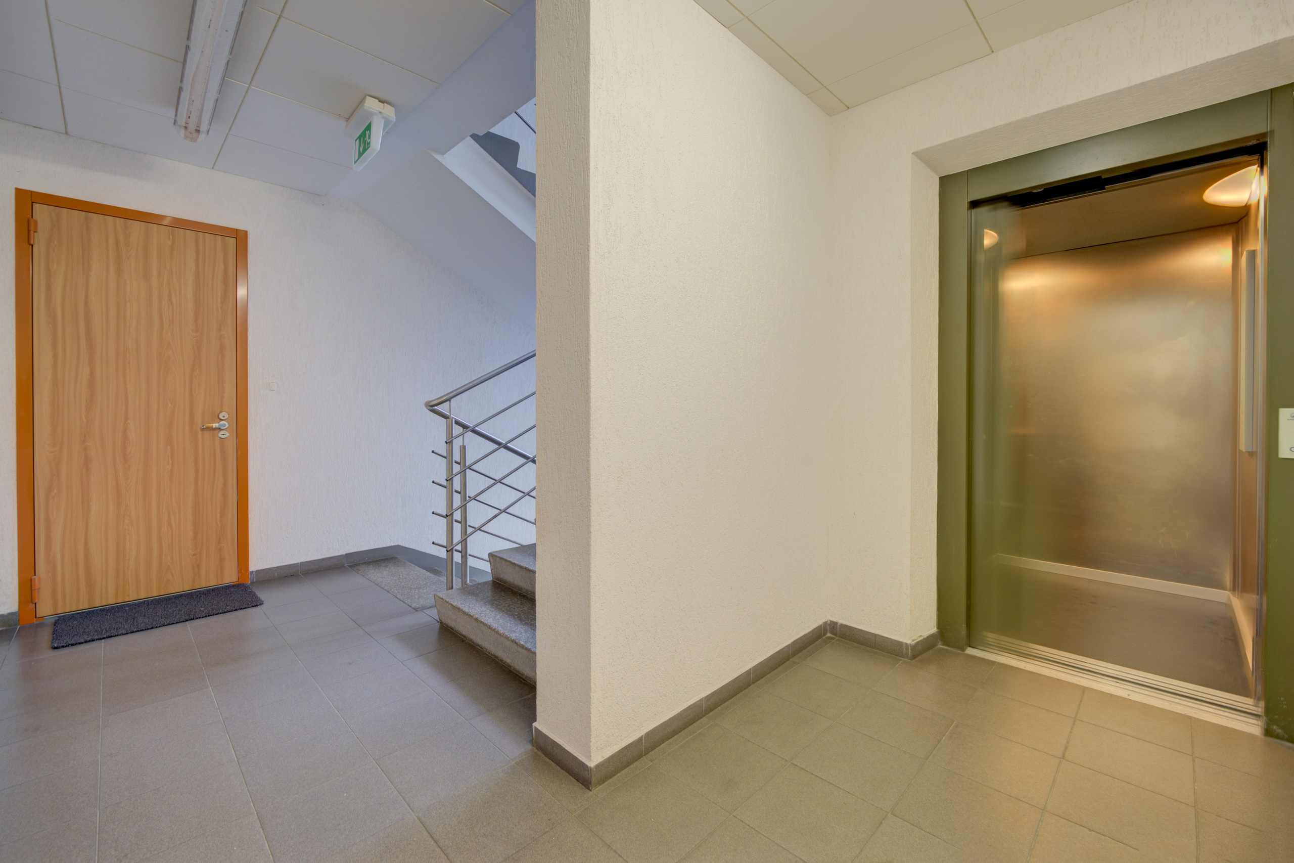 Birželio 23-sios g. 15. Elina Sapiega fotografė Vilniuje